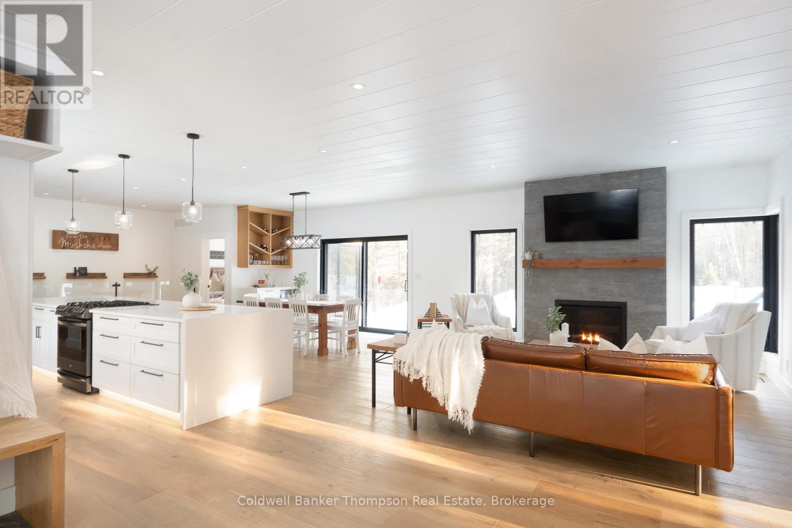 105 Spruce Drive, Huntsville, Ontario  P0B 1L0 - Photo 6 - X12846732