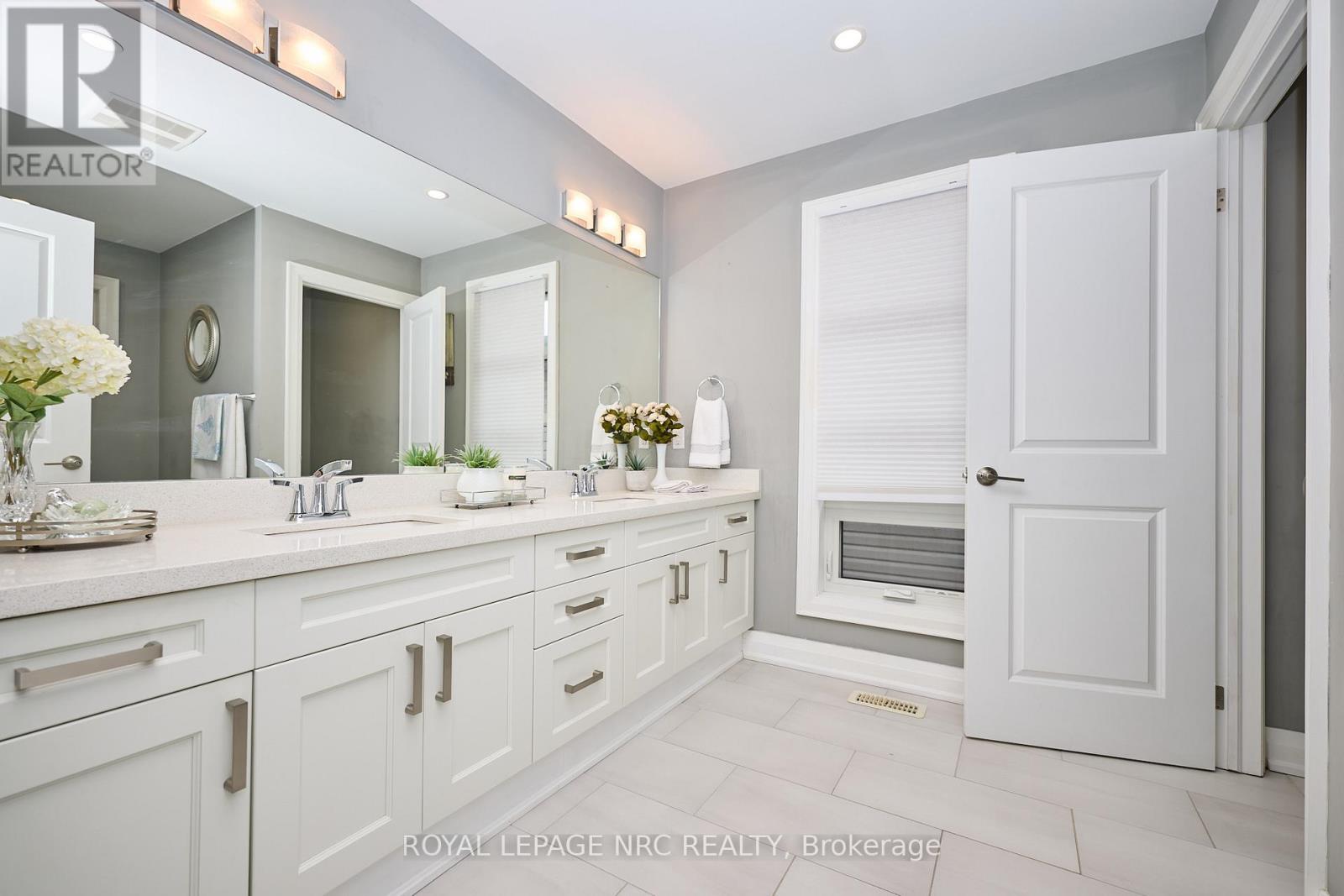 10 Leeson Street, St. Catharines, Ontario  L2T 2R1 - Photo 18 - X12847084