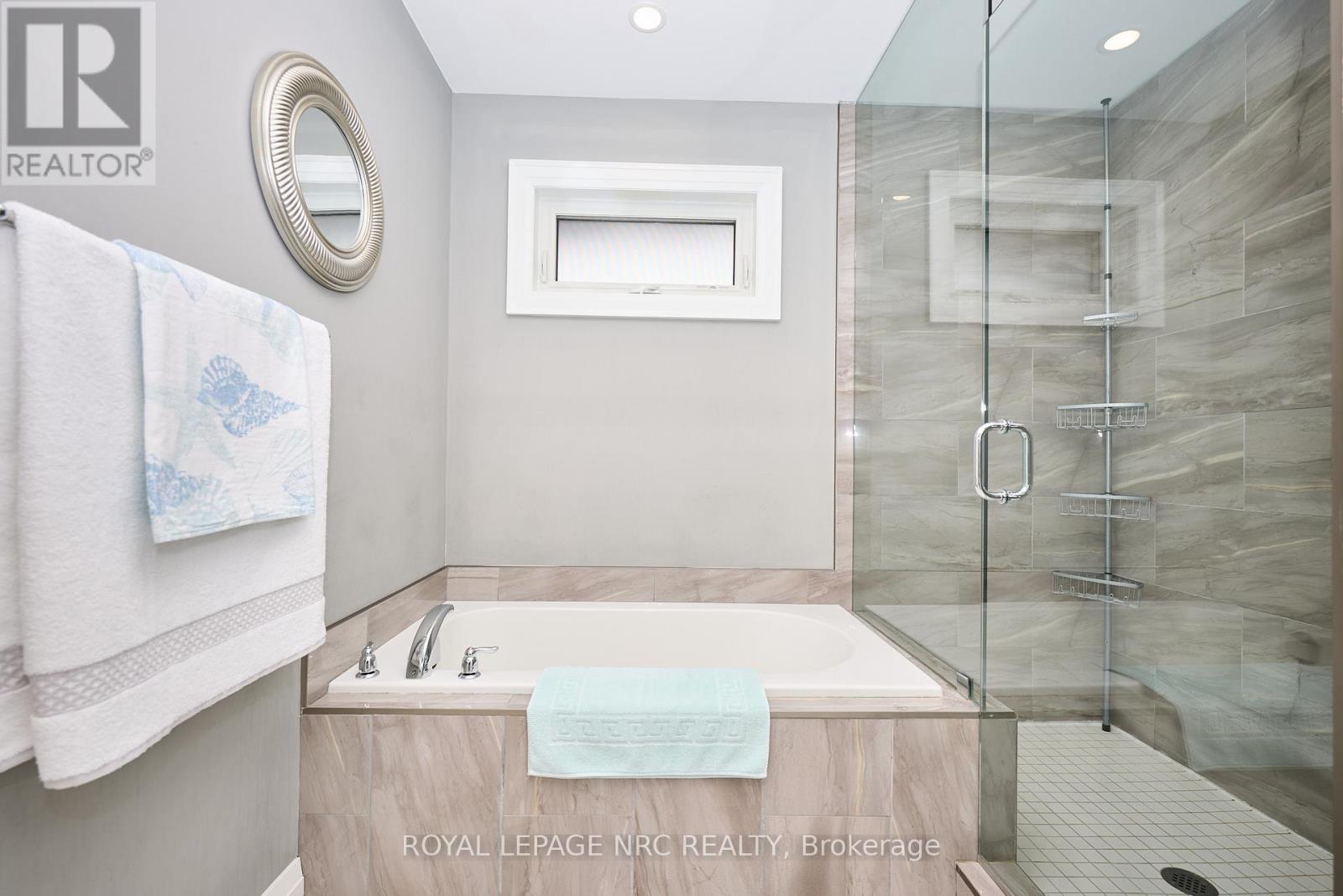 10 Leeson Street, St. Catharines, Ontario  L2T 2R1 - Photo 19 - X12847084