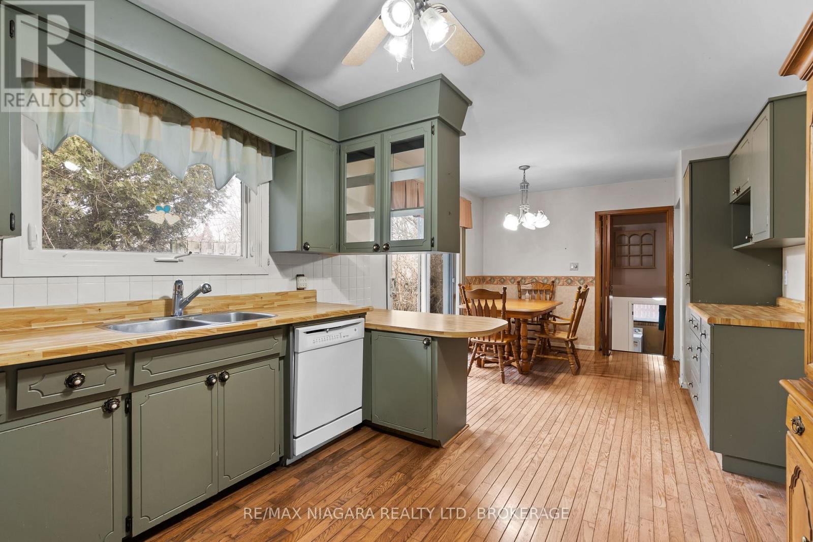 31 Runnymede Road, Port Colborne, Ontario  L3K 5C2 - Photo 10 - X12847094