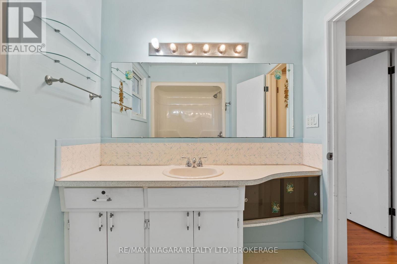 31 Runnymede Road, Port Colborne, Ontario  L3K 5C2 - Photo 15 - X12847094