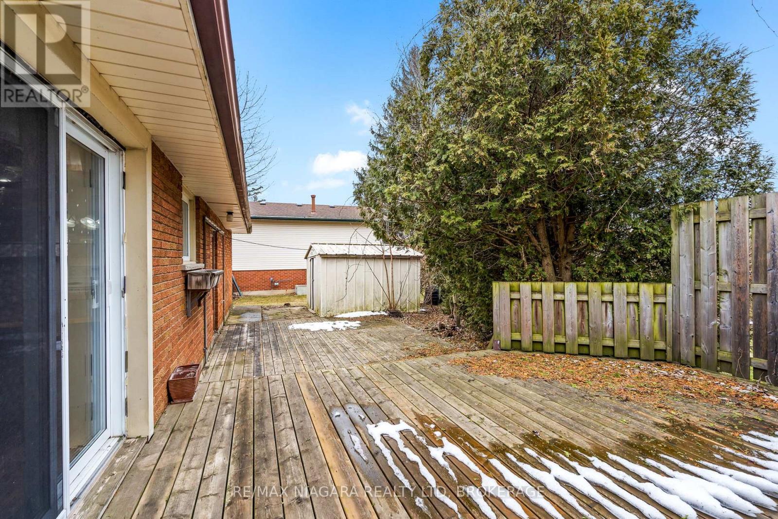 31 Runnymede Road, Port Colborne, Ontario  L3K 5C2 - Photo 21 - X12847094