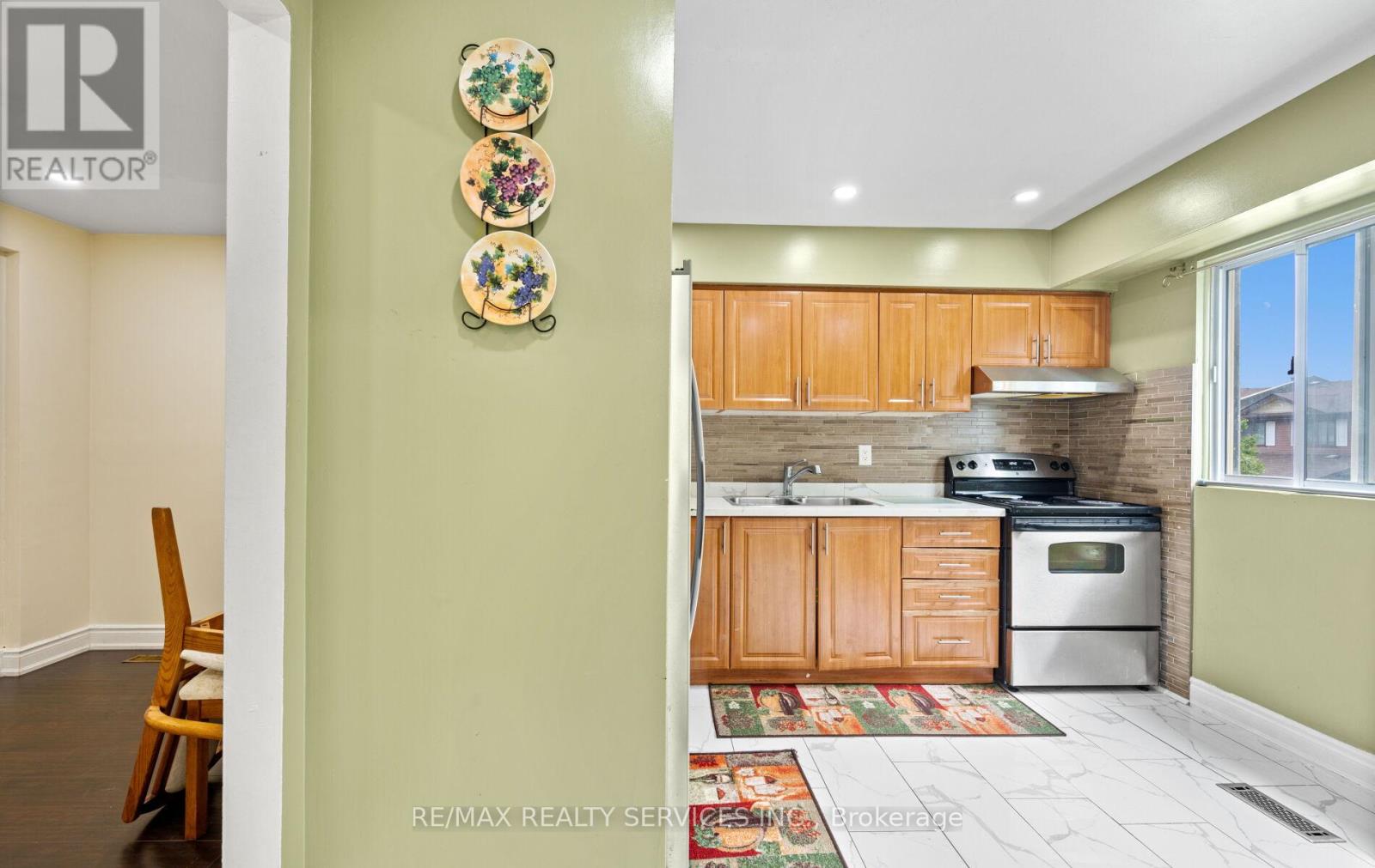 124 - 124 Baronwood Court, Brampton, Ontario  L6V 3H7 - Photo 15 - W12807196