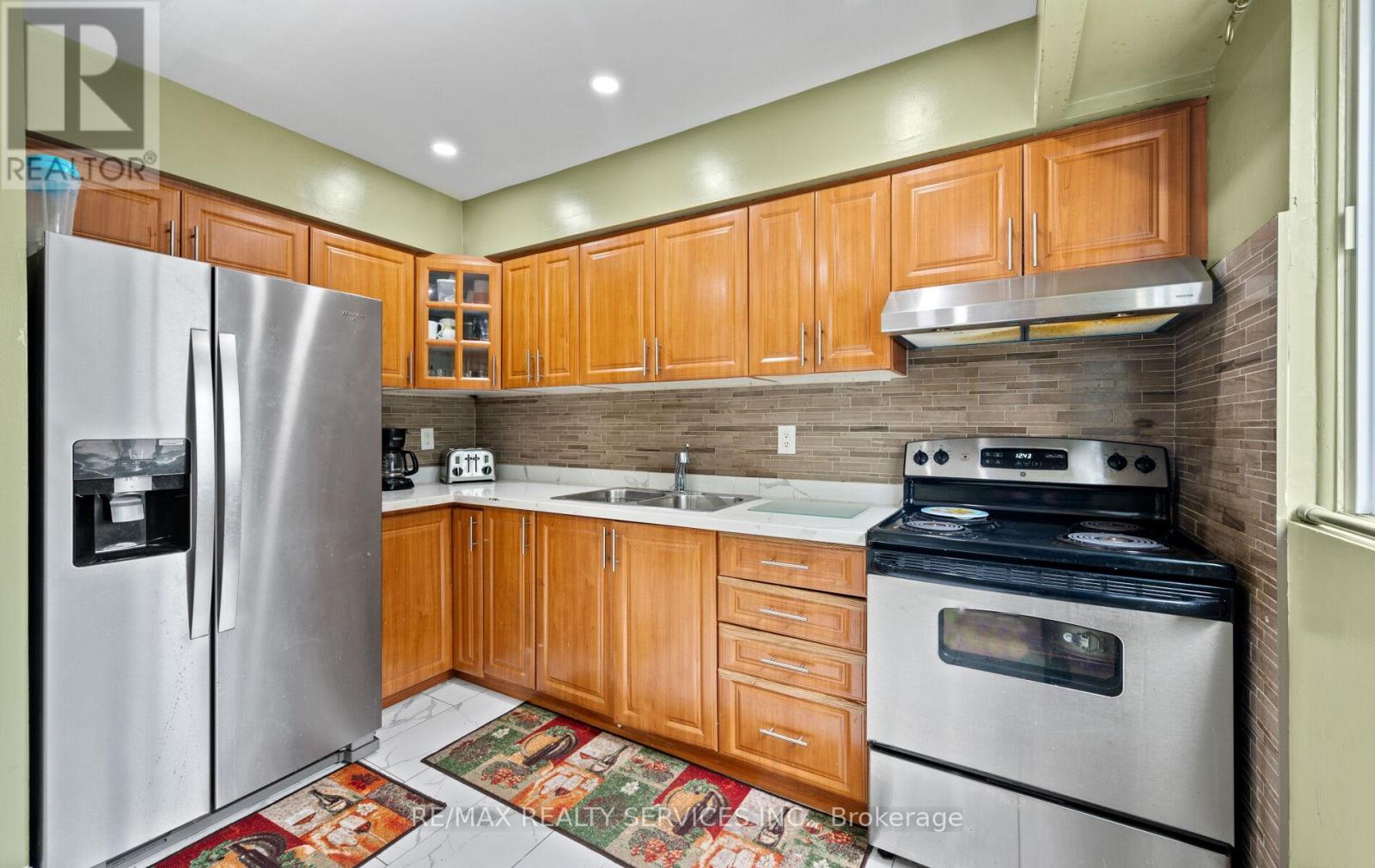 124 - 124 Baronwood Court, Brampton, Ontario  L6V 3H7 - Photo 18 - W12807196