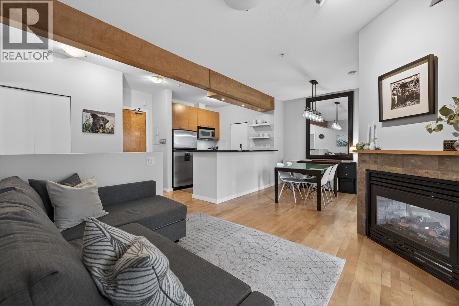 222 560 Raven Woods Drive, North Vancouver, British Columbia  V7G 2T3 - Photo 1 - R3096438