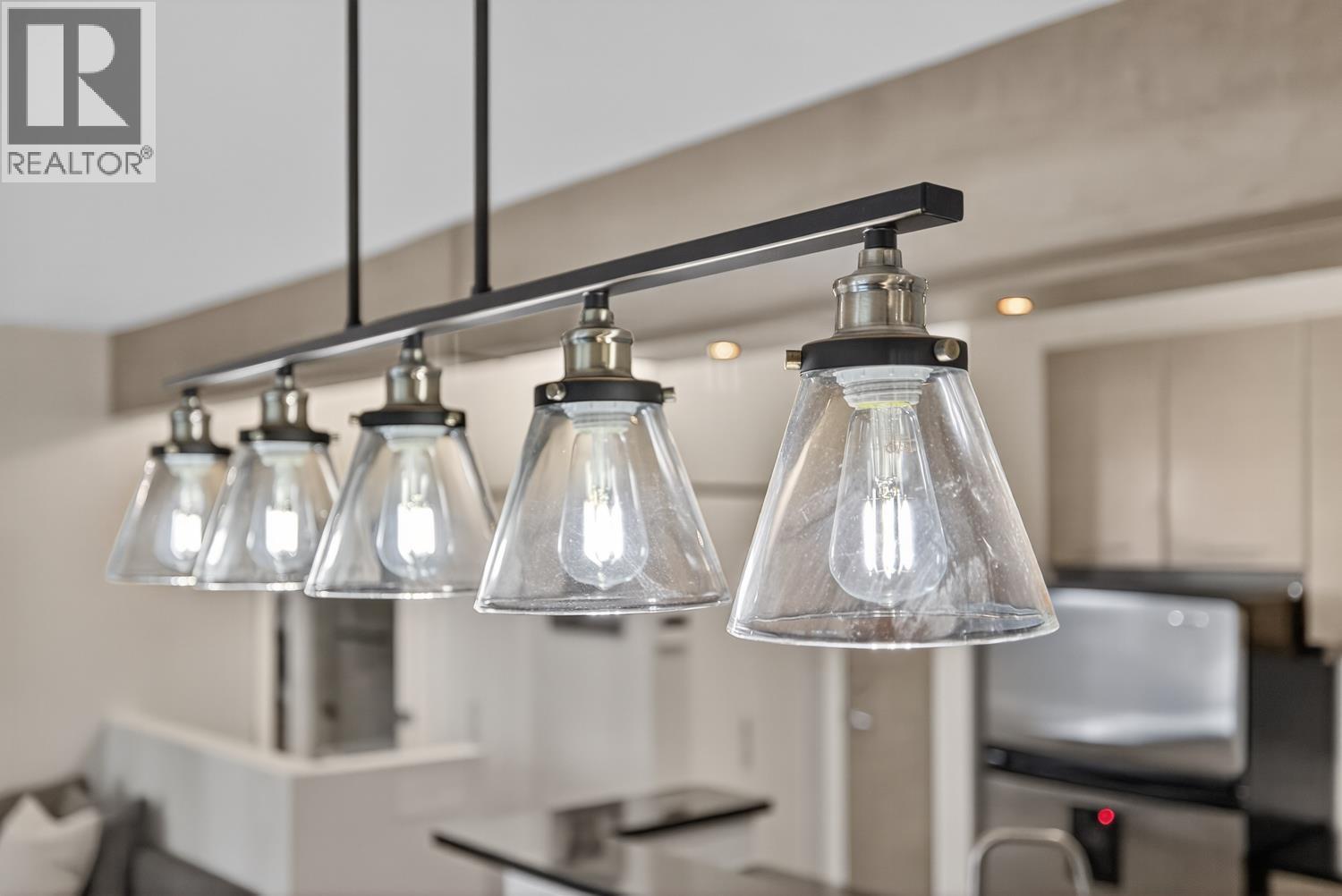 222 560 Raven Woods Drive, North Vancouver, British Columbia  V7G 2T3 - Photo 5 - R3096438