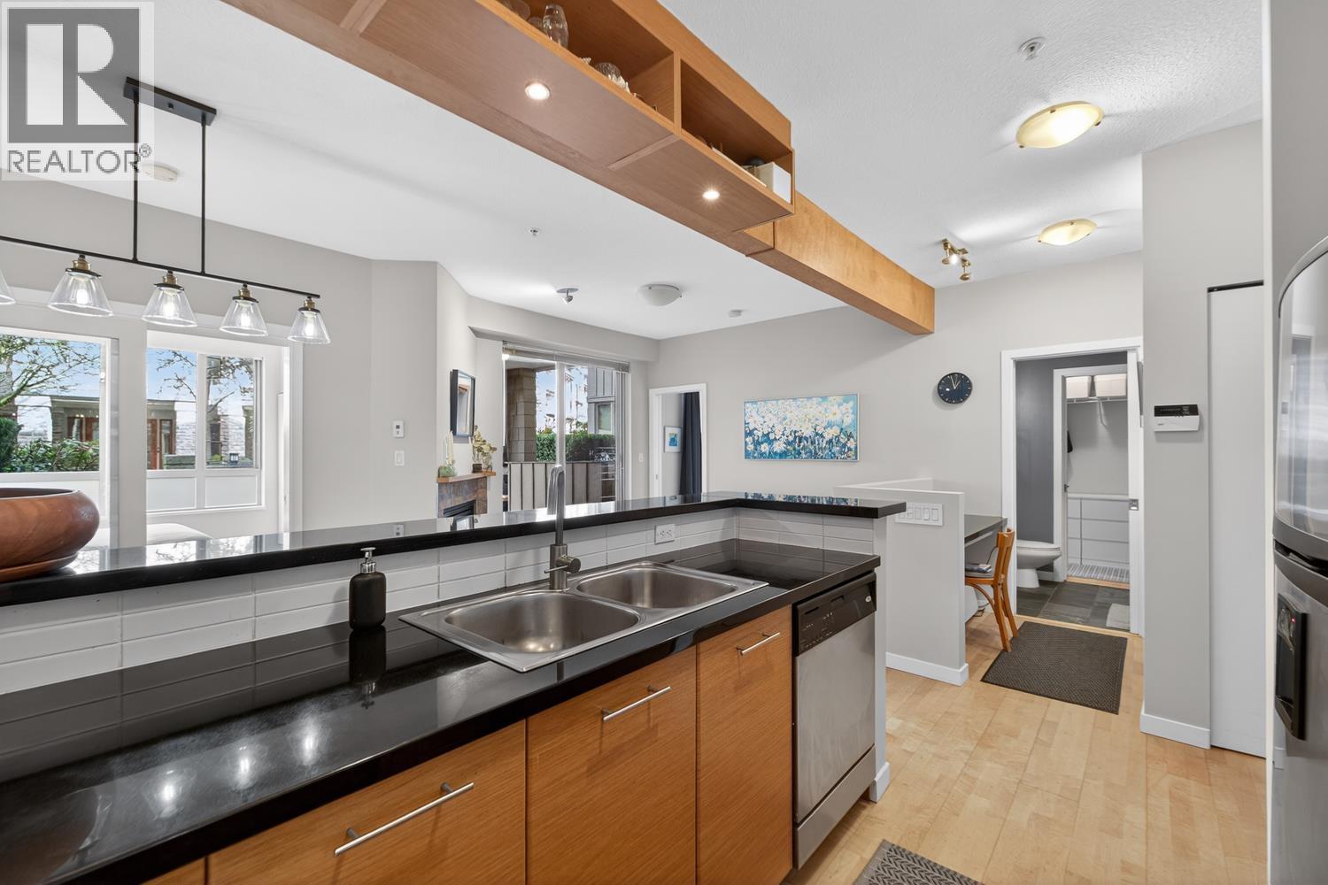 222 560 Raven Woods Drive, North Vancouver, British Columbia  V7G 2T3 - Photo 8 - R3096438