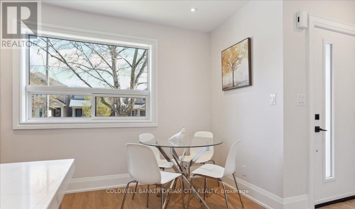 Upper - 464 Maybank Avenue, Toronto, Ontario  M6N 3S8 - Photo 16 - W12835598