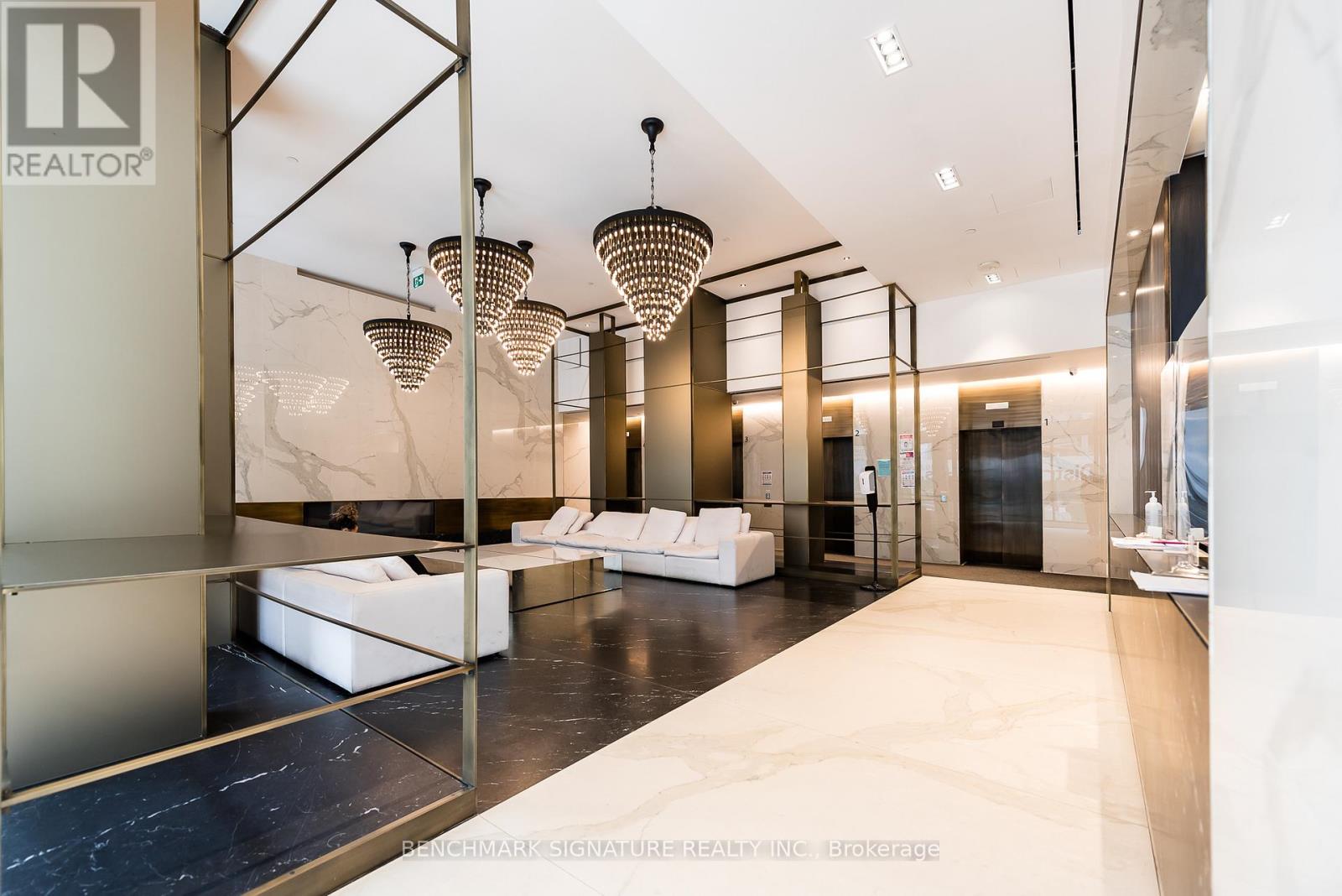 2810 - 77 Shuter Street, Toronto, Ontario  M5B 0B8 - Photo 4 - C12847074