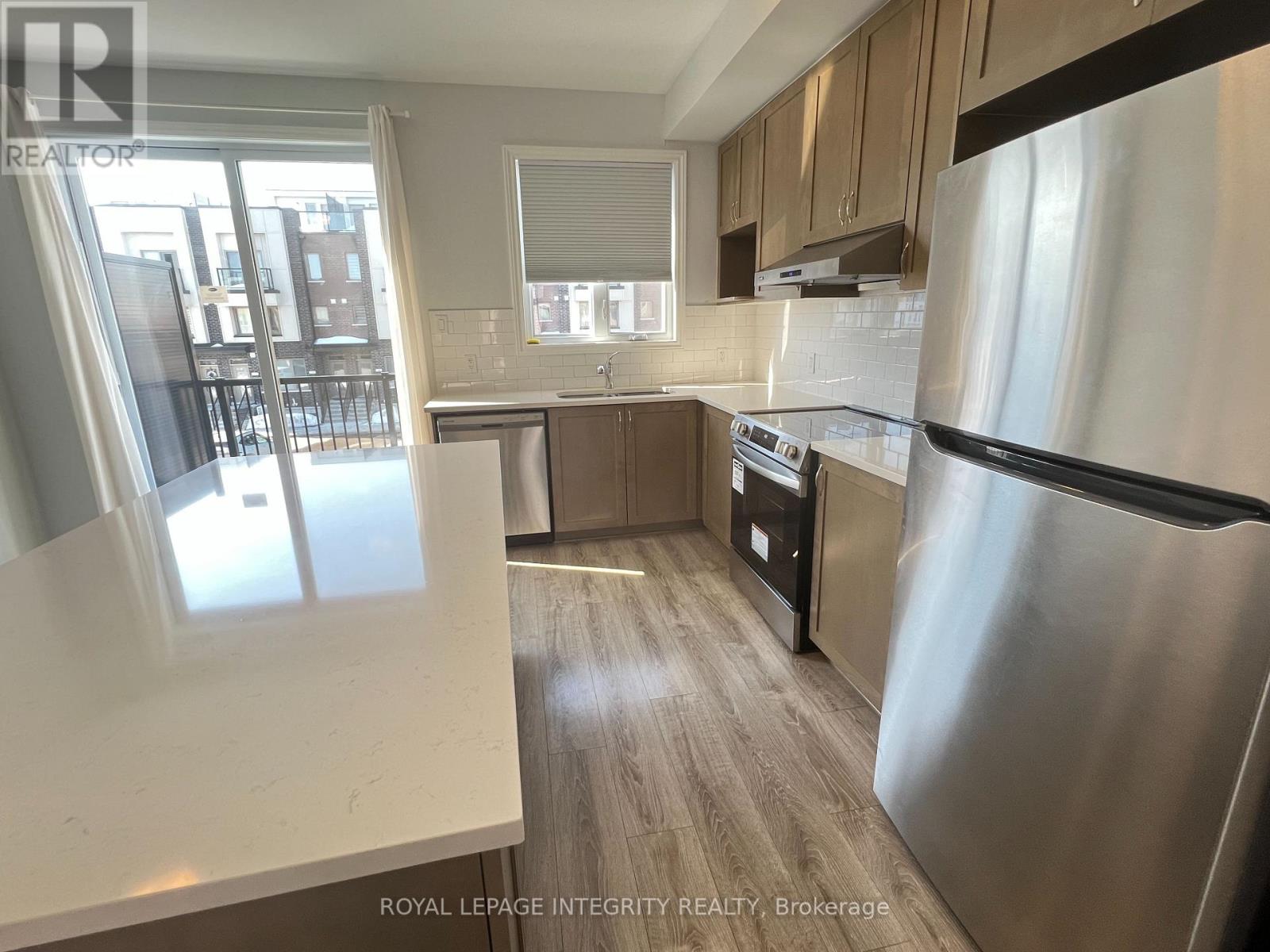 913 Moses Tennisco Street, Ottawa, Ontario  K1K 5A8 - Photo 7 - X12791994