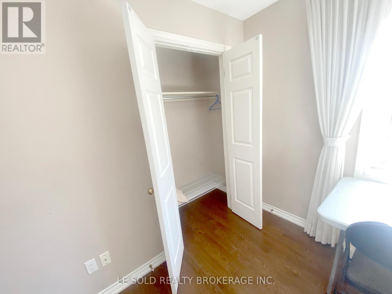 2nd Floor Room - 347 Fern Avenue, Richmond Hill, Ontario  L4C 8P6 - Photo 9 - N12847088