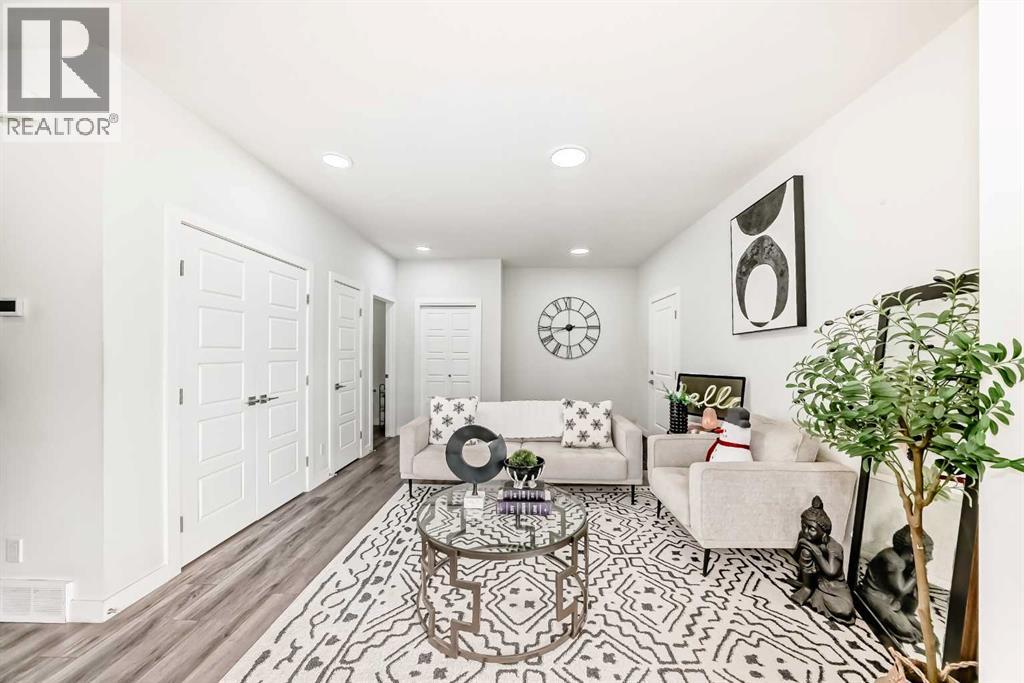 6 Corner Meadows Grove Ne, Calgary, Alberta  T3N 2C2 - Photo 11 - A2282399