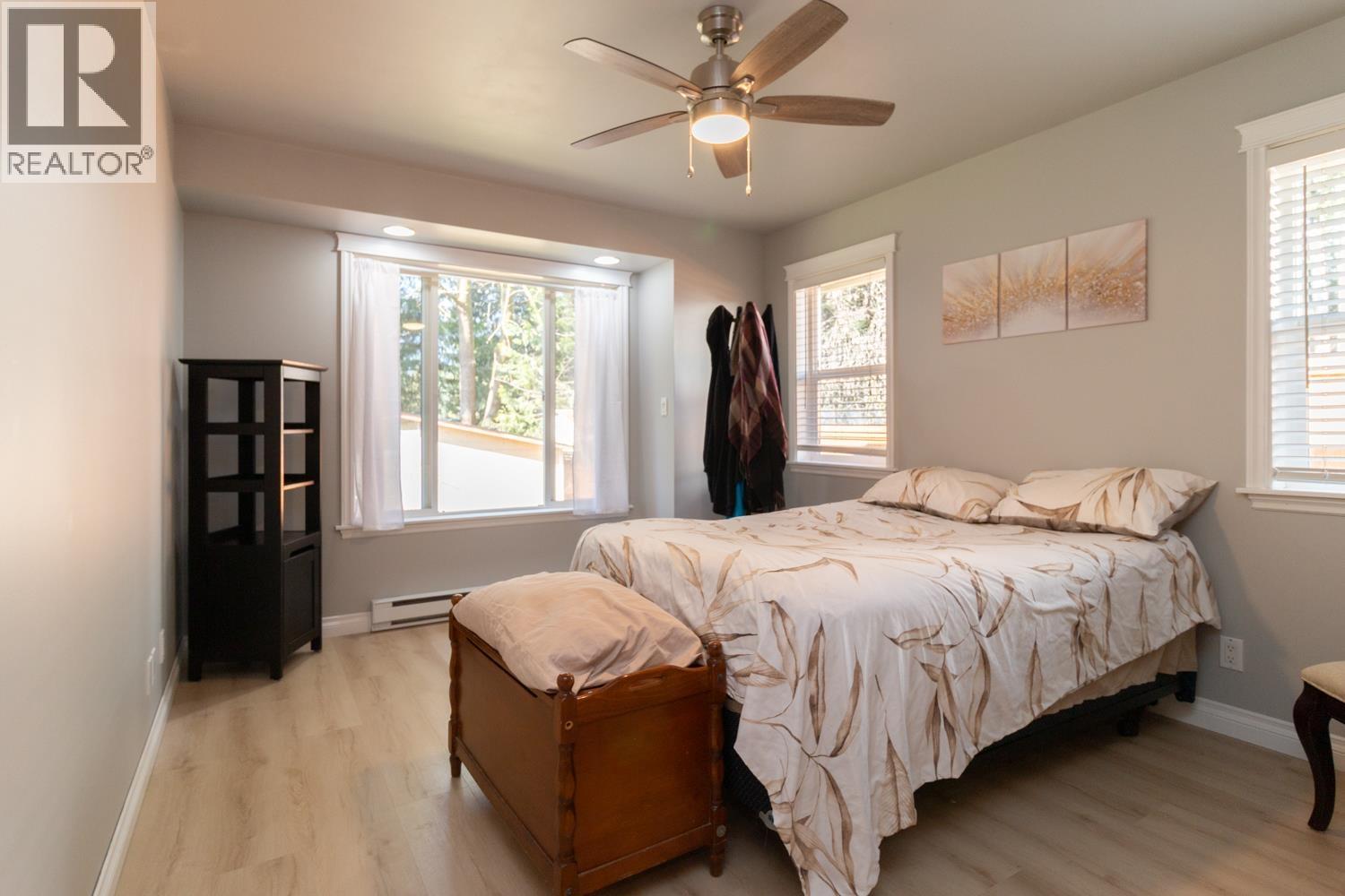 40409 Perth Drive, Squamish, British Columbia  V0N 1T0 - Photo 25 - R3096254