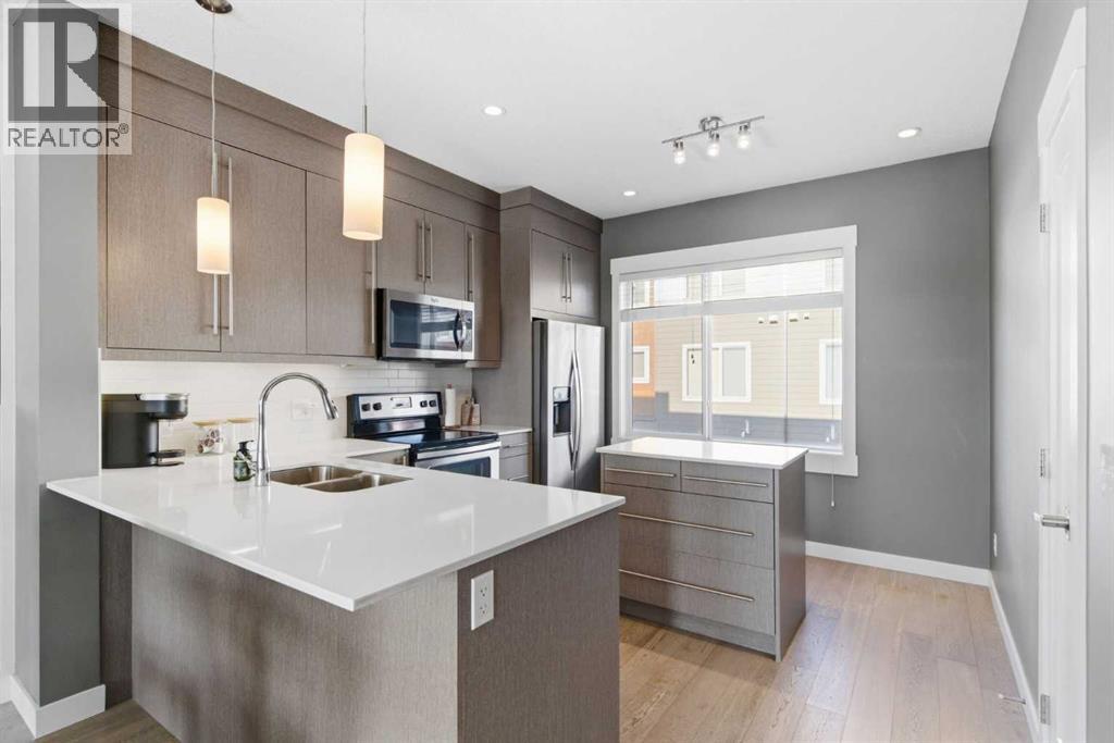 33, 111 Rainbow Falls Gate, Chestermere, Alberta  T1X 0Z5 - Photo 16 - A2289405