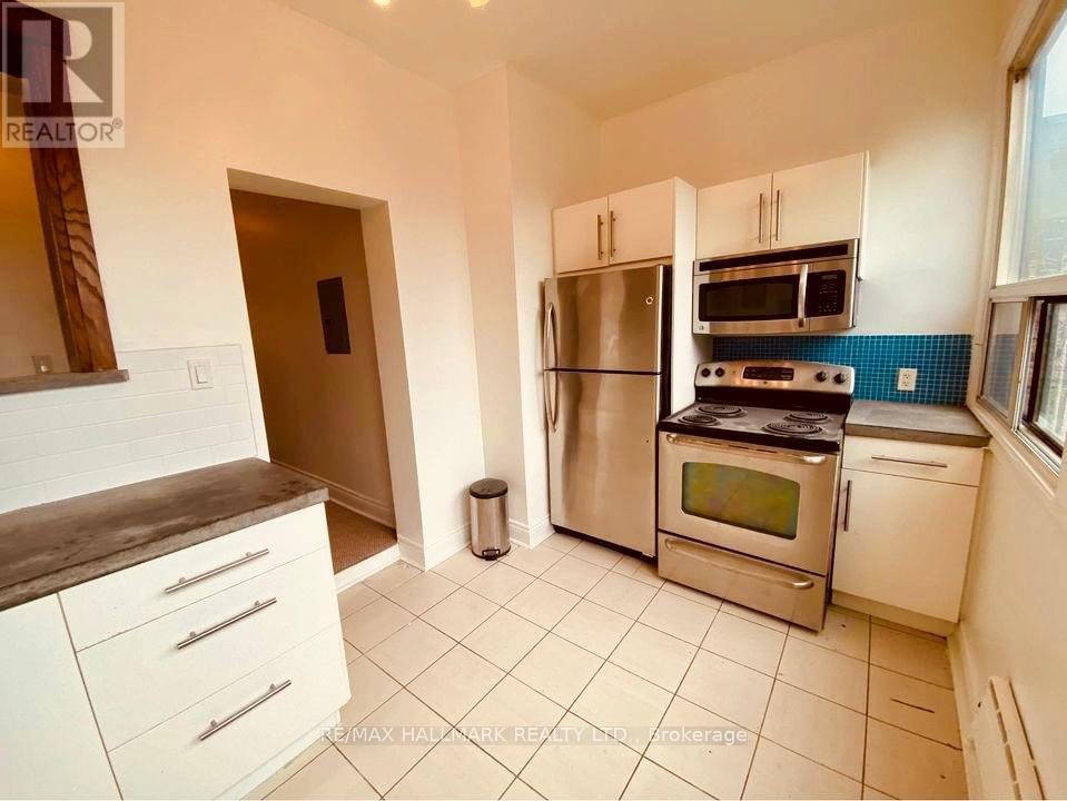 4 - 20 Triller Avenue, Toronto, Ontario  M6K 3B8 - Photo 10 - W12847098