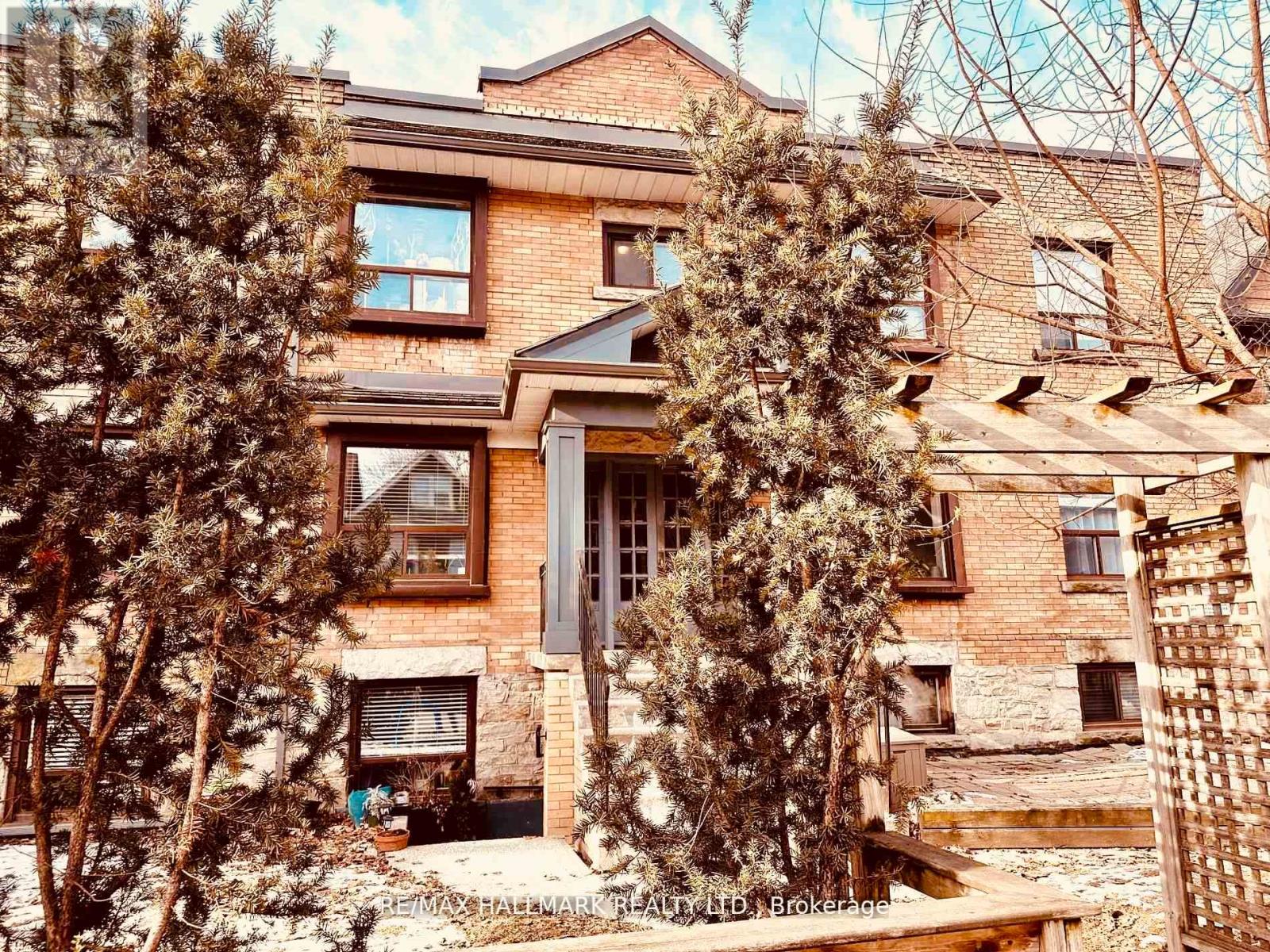 4 - 20 Triller Avenue, Toronto, Ontario  M6K 3B8 - Photo 12 - W12847098