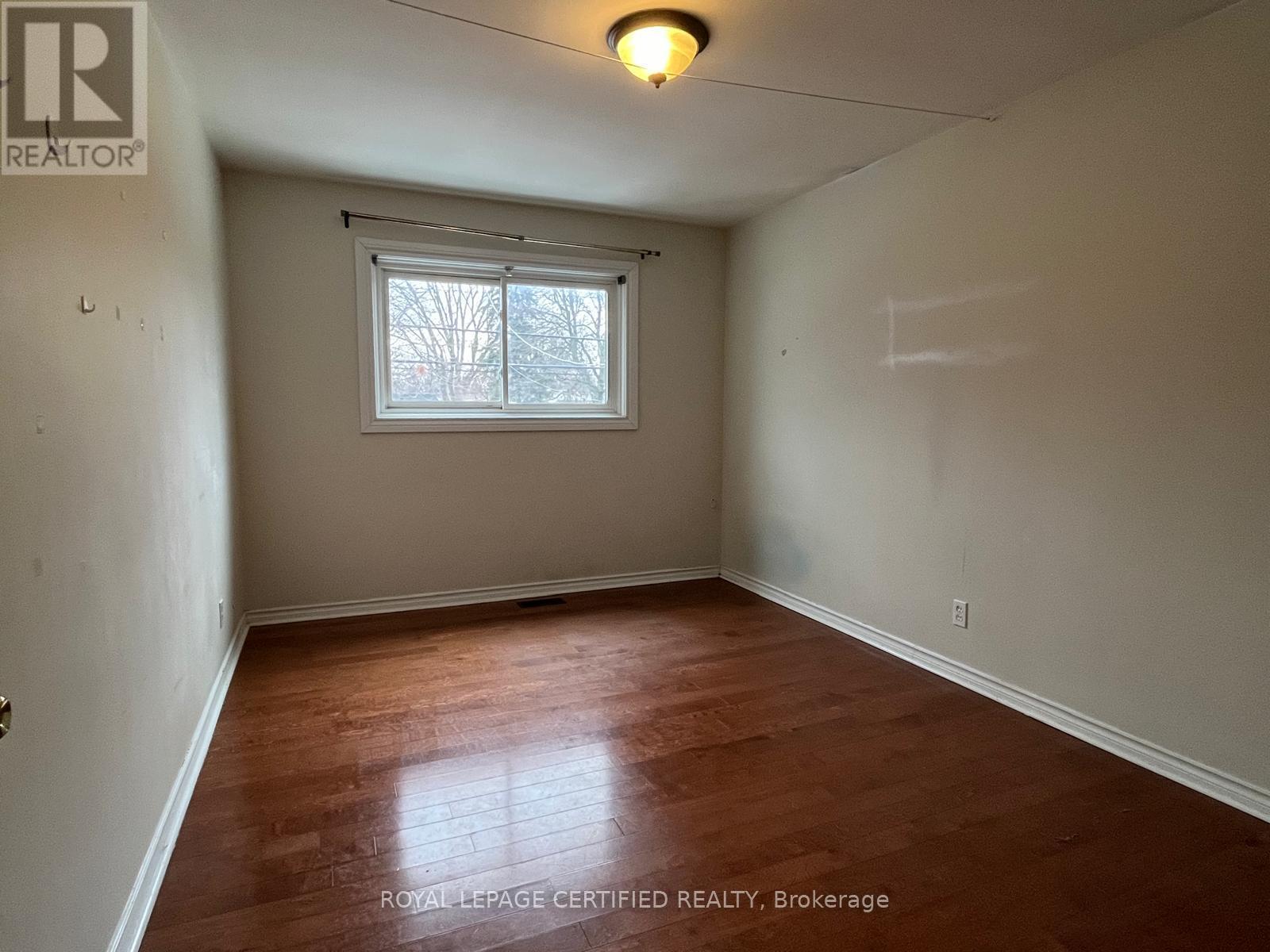 818 Garth Street, Hamilton (Westcliffe), Ontario  L9C 4K5 - Photo 10 - X12847078