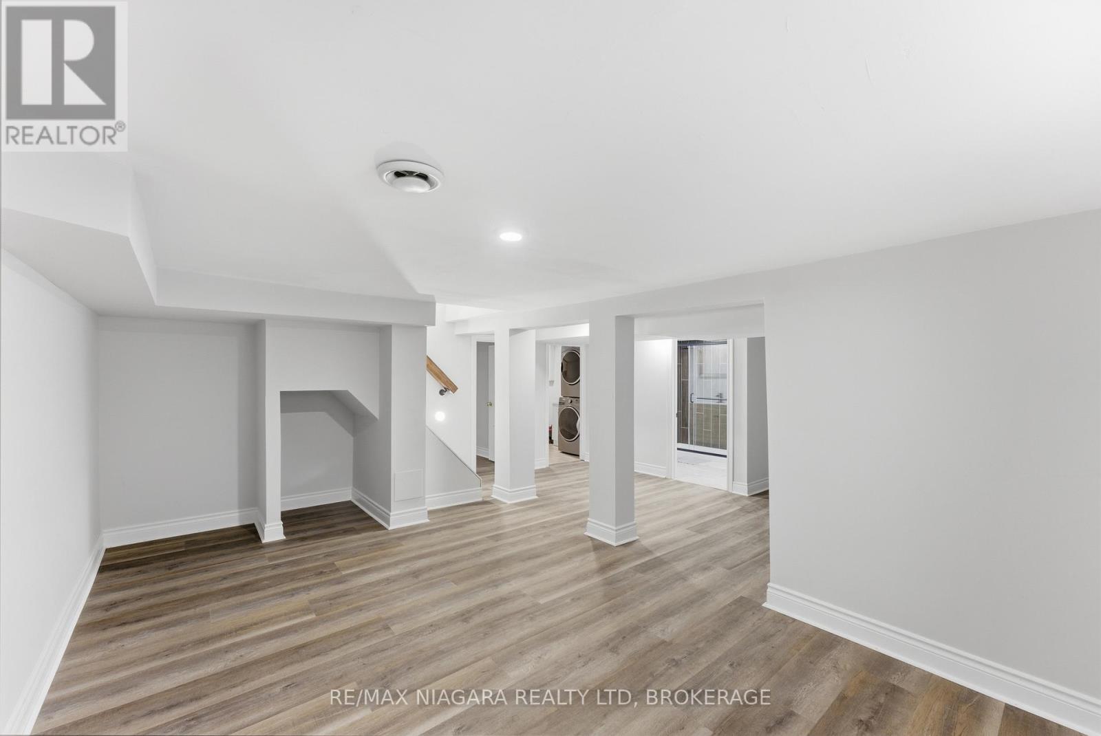 5781 Morden Drive, Niagara Falls, Ontario  L2E 3C8 - Photo 27 - X12845350