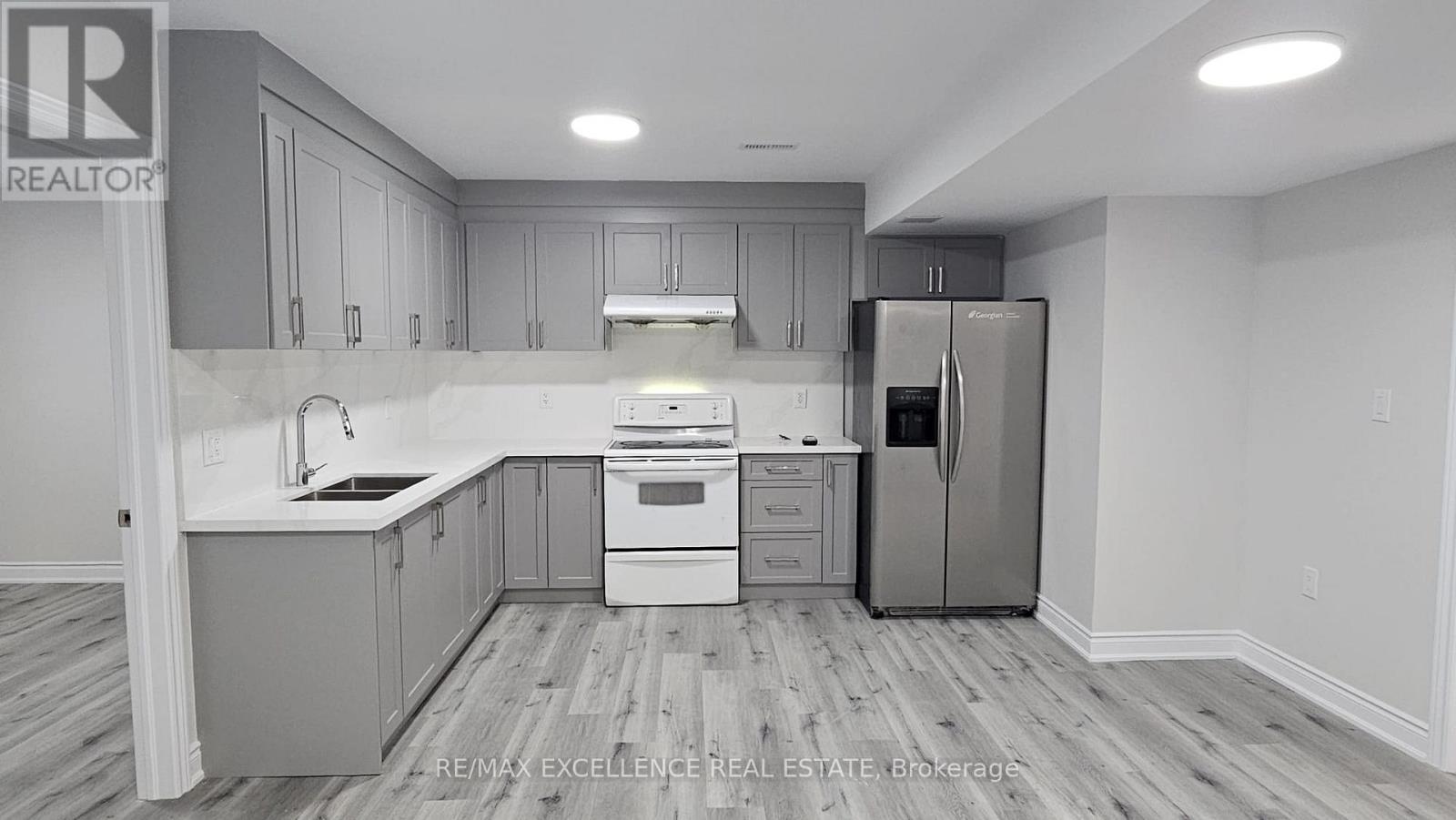 Lower - 325 Johnson Drive, Barrie, Ontario  L4M 7A2 - Photo 5 - S12830446