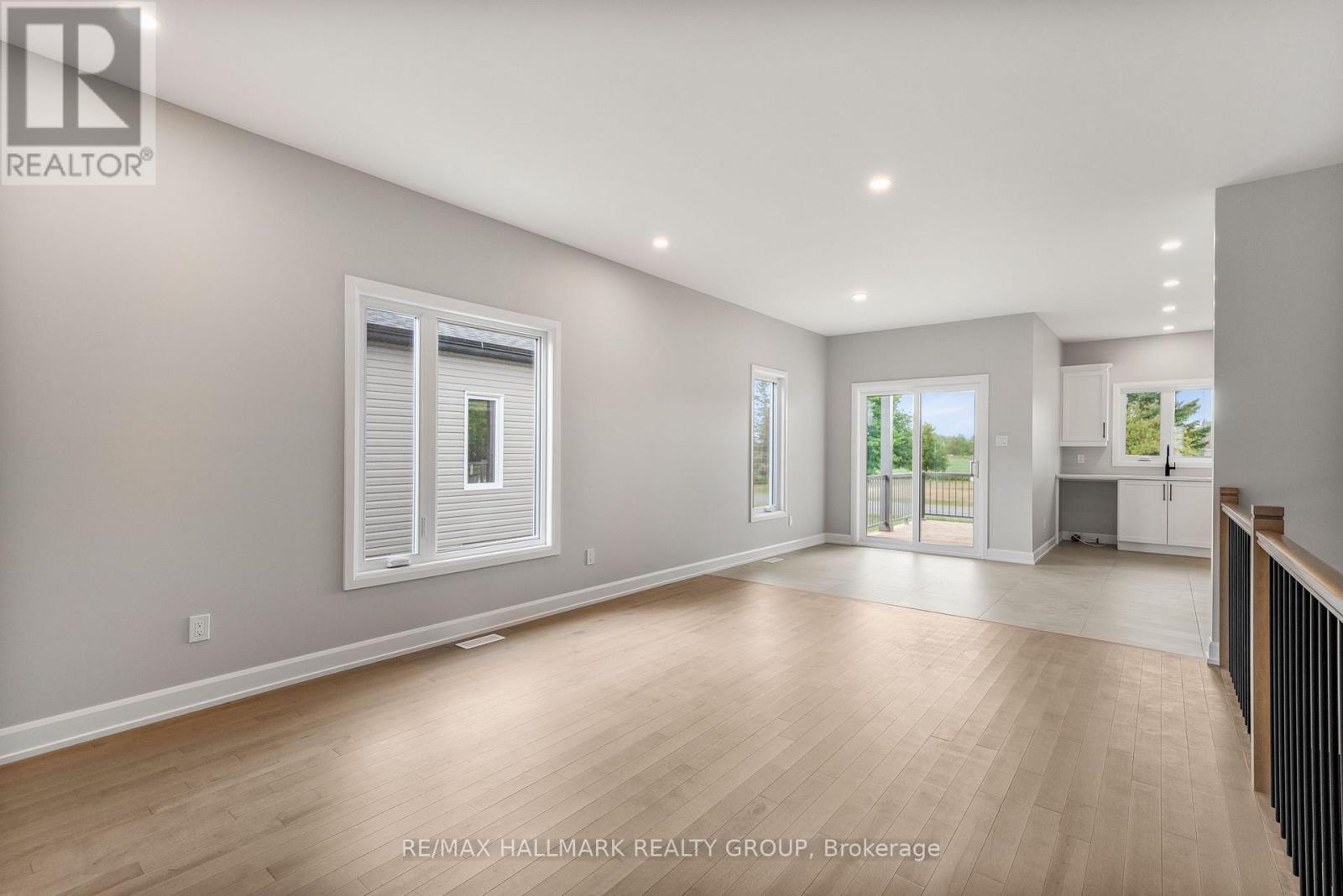 324 Zakari Street, Casselman, Ontario  K0A 1M0 - Photo 7 - X12847104