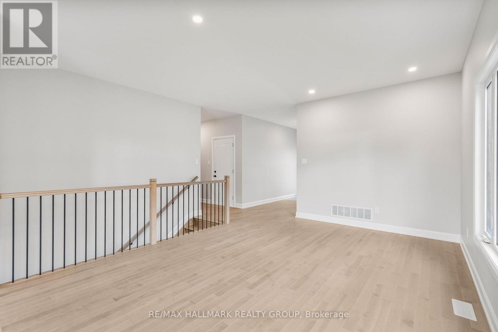 324 Zakari Street, Casselman, Ontario  K0A 1M0 - Photo 9 - X12847104