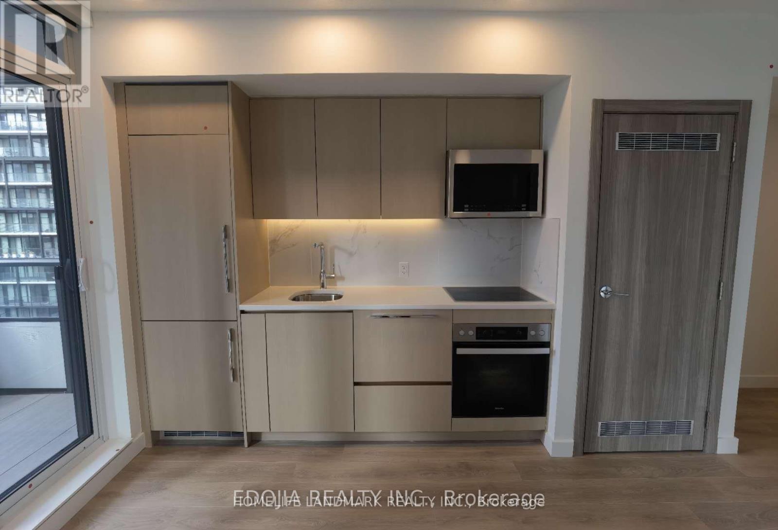 2707 - 38 Widmer Street, Toronto, Ontario  M5V 2E9 - Photo 6 - C12847120