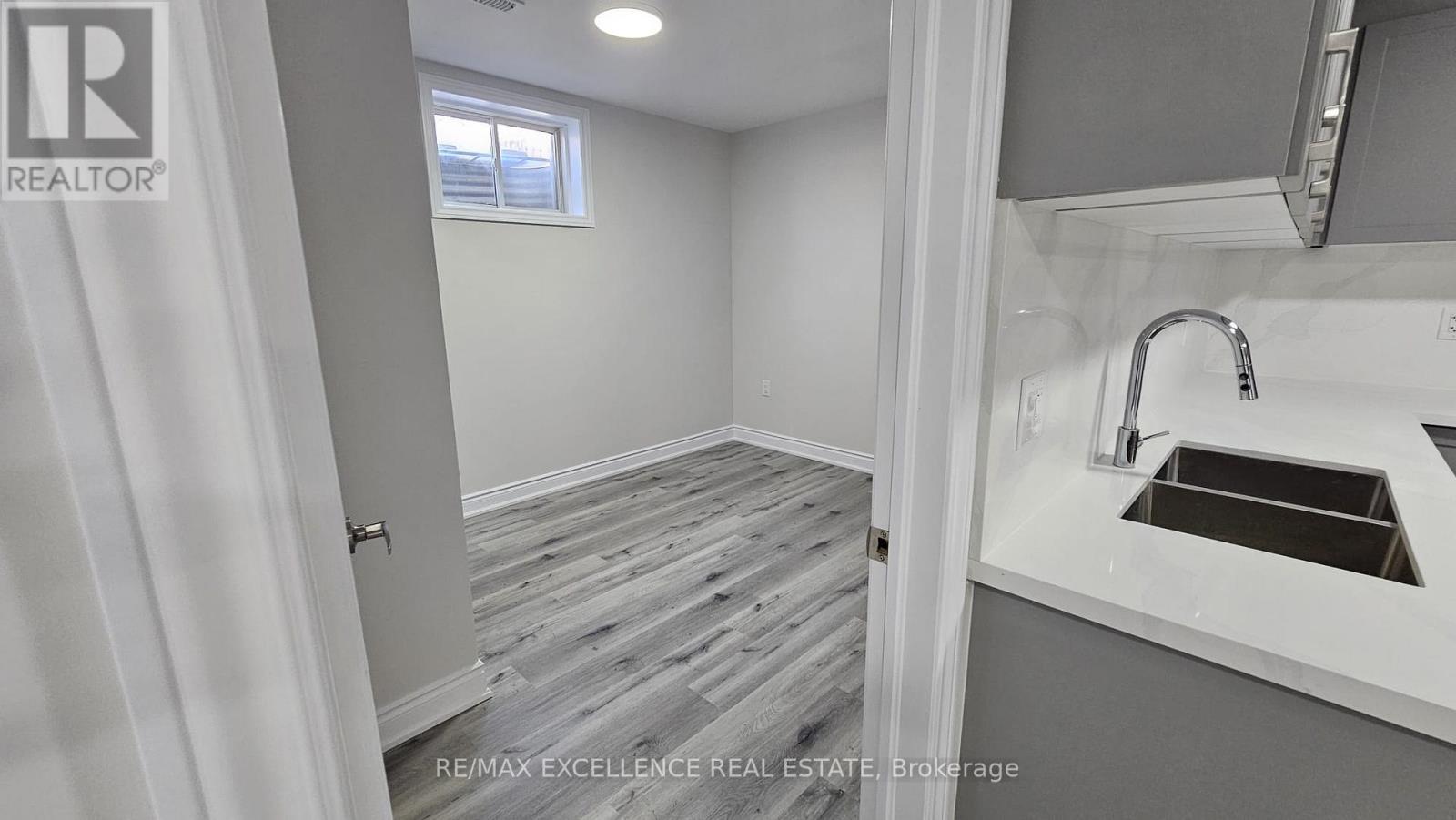 Lower - 325 Johnson Drive, Barrie, Ontario  L4M 7A2 - Photo 11 - S12830446