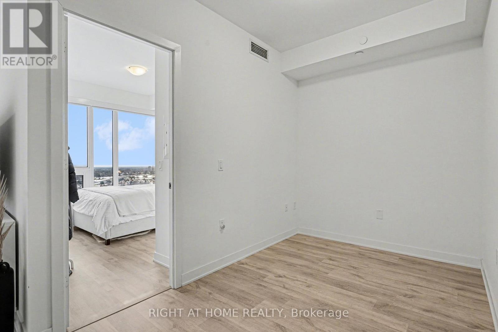 1404 - 4655 Metcalfe Avenue, Mississauga, Ontario  L5M 0Z7 - Photo 15 - W12847110