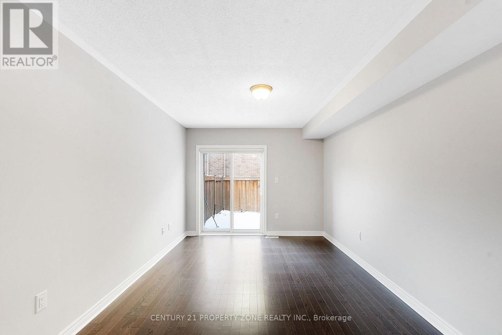 4 - 29 Pennycross Crescent, Brampton, Ontario  L7A 4M1 - Photo 4 - W12847116