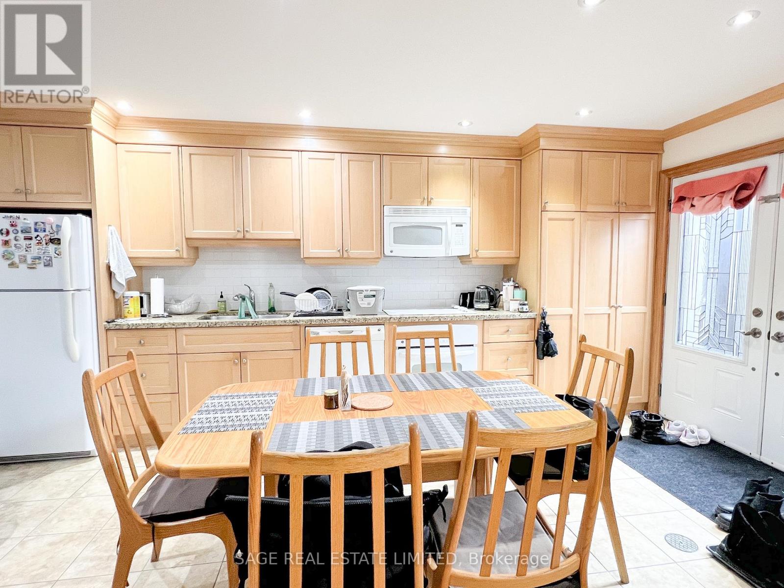 Unit A - 18 Rivercrest Road, Toronto, Ontario  M6S 4H3 - Photo 2 - W12847132