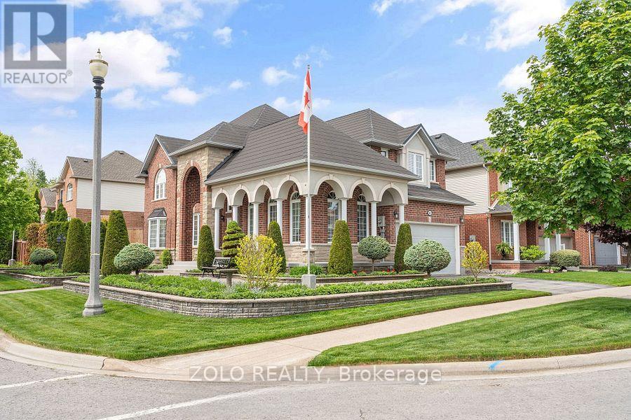 42 Vinifera Drive, Grimsby, Ontario  L3M 5S1 - Photo 2 - X12847106