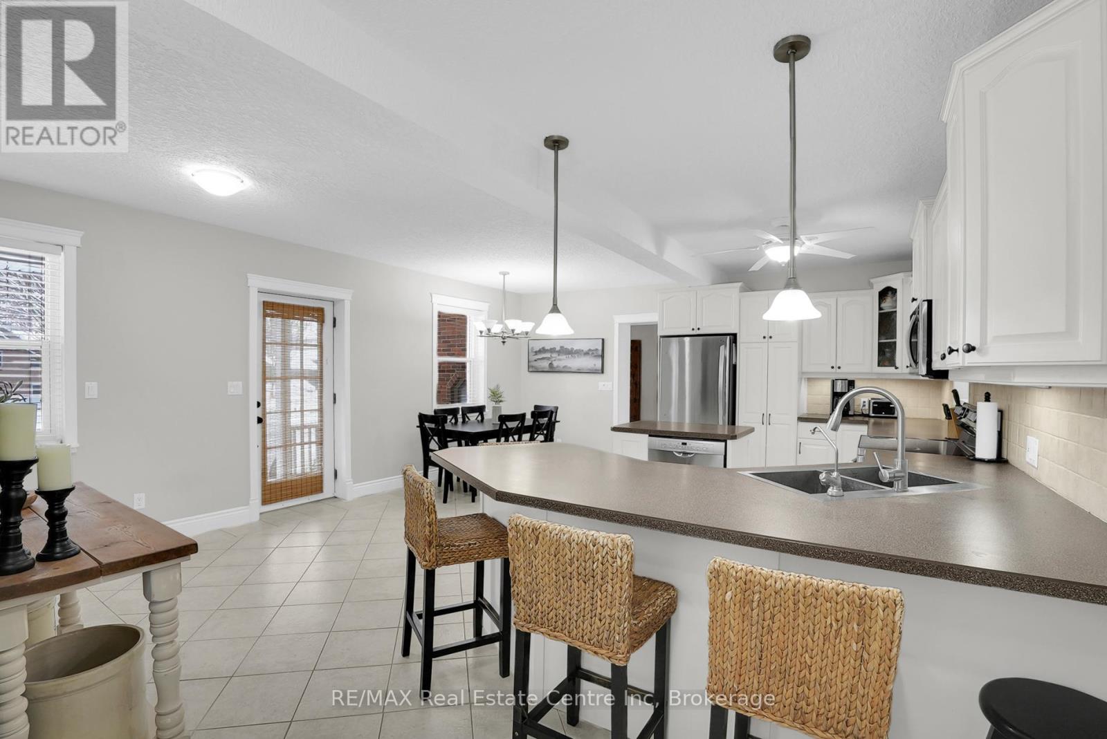 261 Colborne Street, Centre Wellington, Ontario  N0B 1S0 - Photo 12 - X12844206