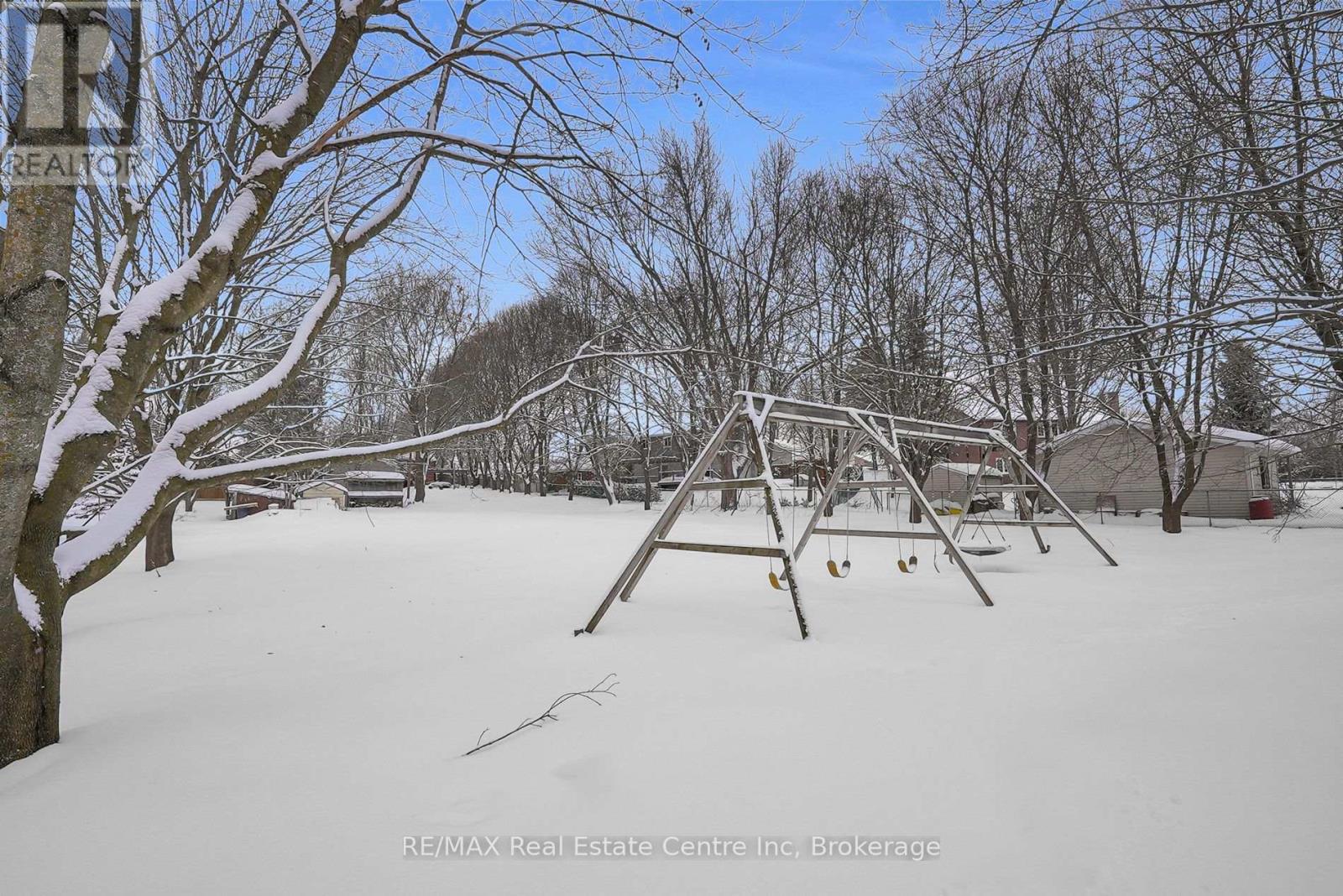 261 Colborne Street, Centre Wellington, Ontario  N0B 1S0 - Photo 35 - X12844206