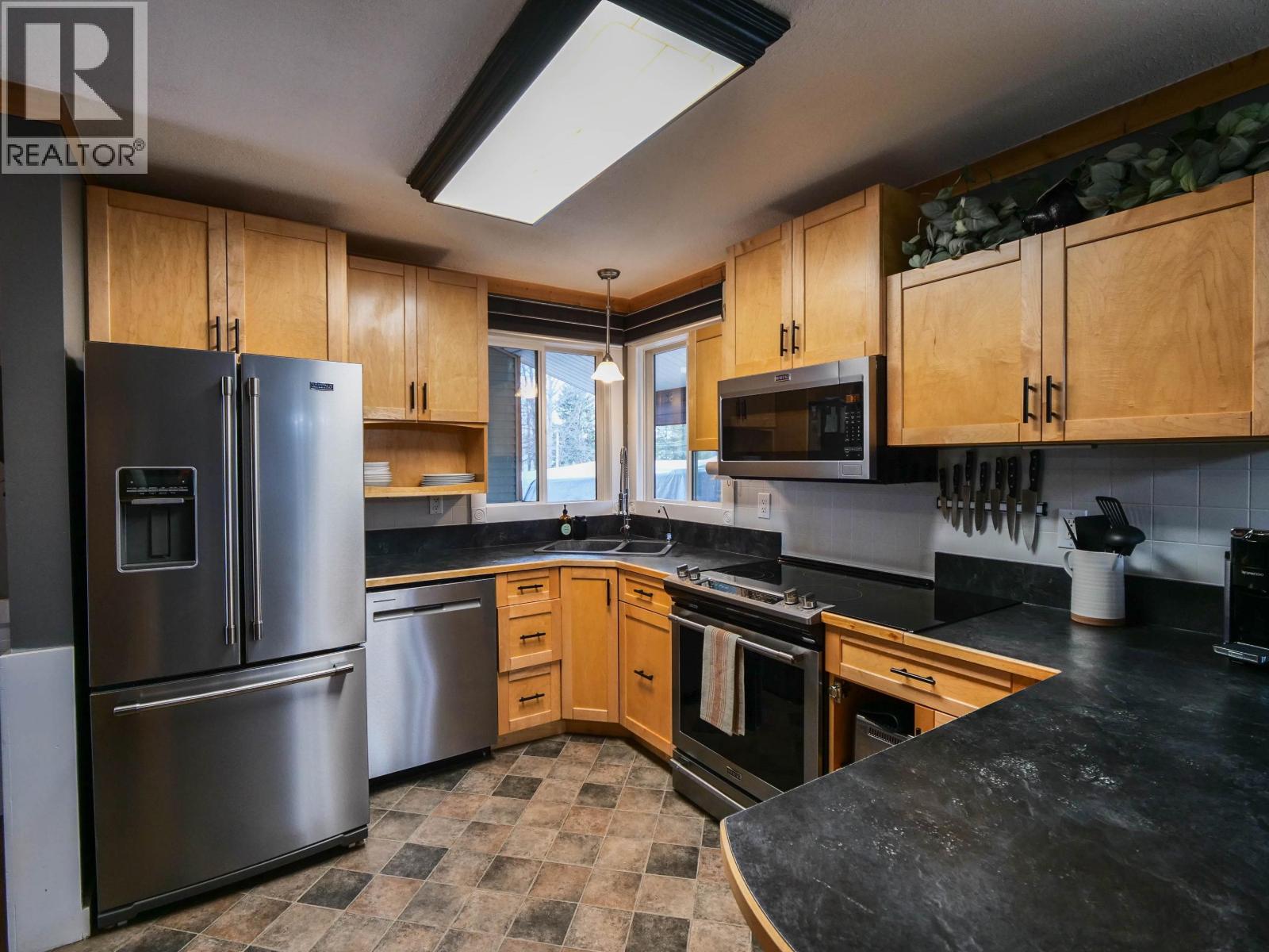 1286 Redwood Road, Quesnel, British Columbia  V2J 4V5 - Photo 2 - R3096449