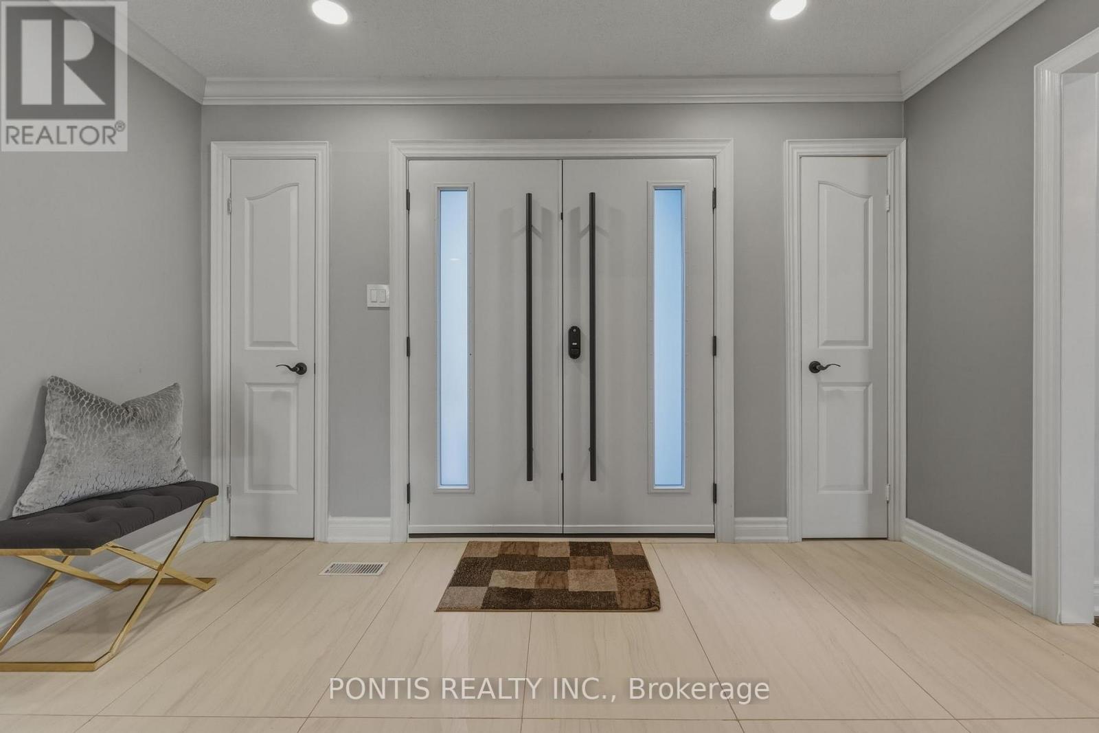 10 Whitmore Court, Brampton, Ontario  L6Z 2A5 - Photo 15 - W12841268