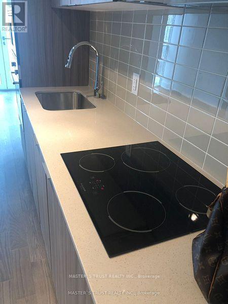 806 - 955 Bay Street, Toronto, Ontario  M5S 0C6 - Photo 2 - C12847140