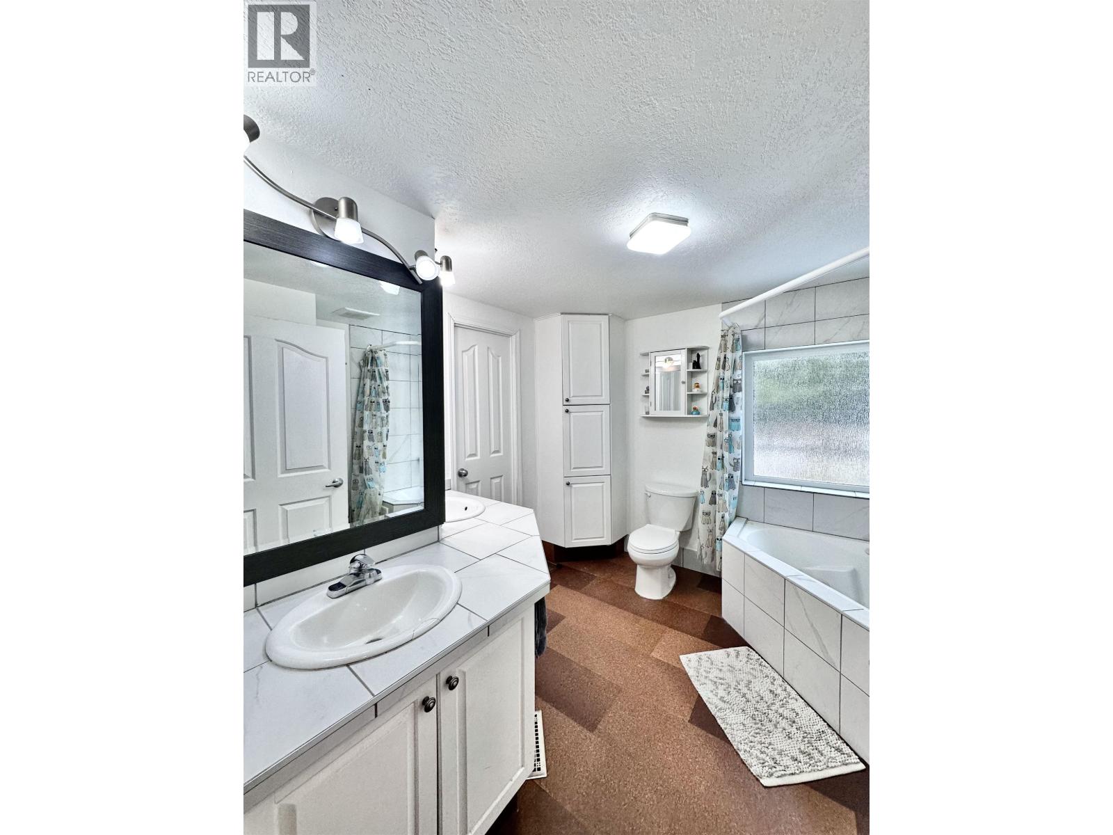 1475 8th Place, Valemount, British Columbia  V0E 2Z0 - Photo 14 - R3094326