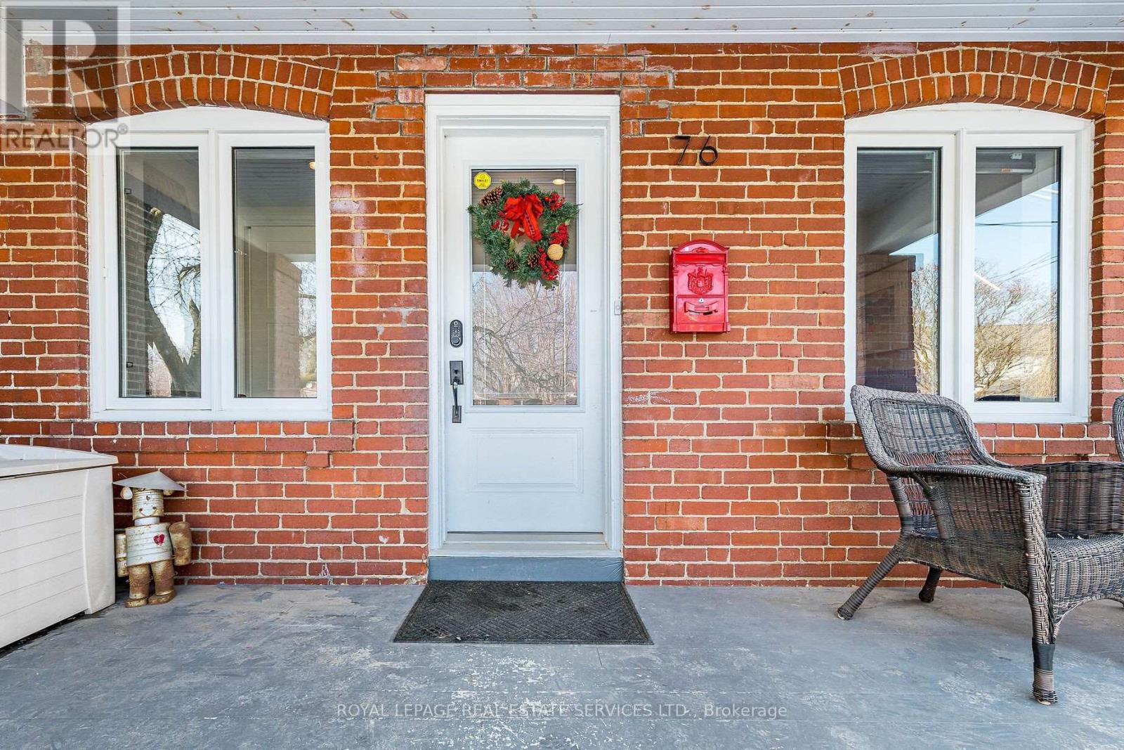 76 Ninth Street, Toronto, Ontario  M8V 3E4 - Photo 5 - W12845680