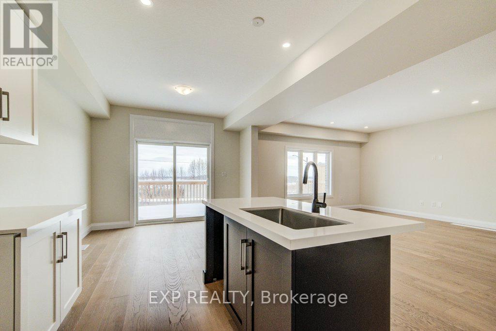 235 Applewood Street, Blandford-Blenheim, Ontario  N0J 1S0 - Photo 14 - X12847142