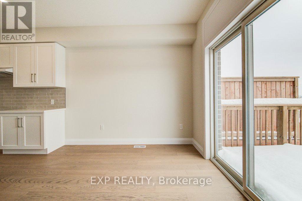 235 Applewood Street, Blandford-Blenheim, Ontario  N0J 1S0 - Photo 16 - X12847142