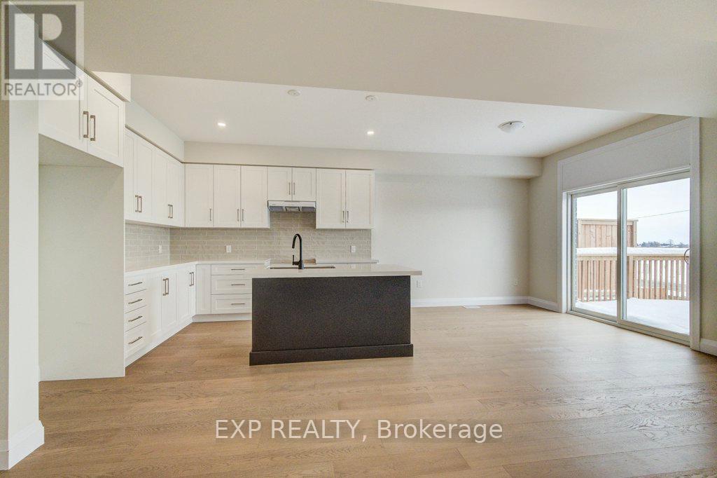 235 Applewood Street, Blandford-Blenheim, Ontario  N0J 1S0 - Photo 9 - X12847142