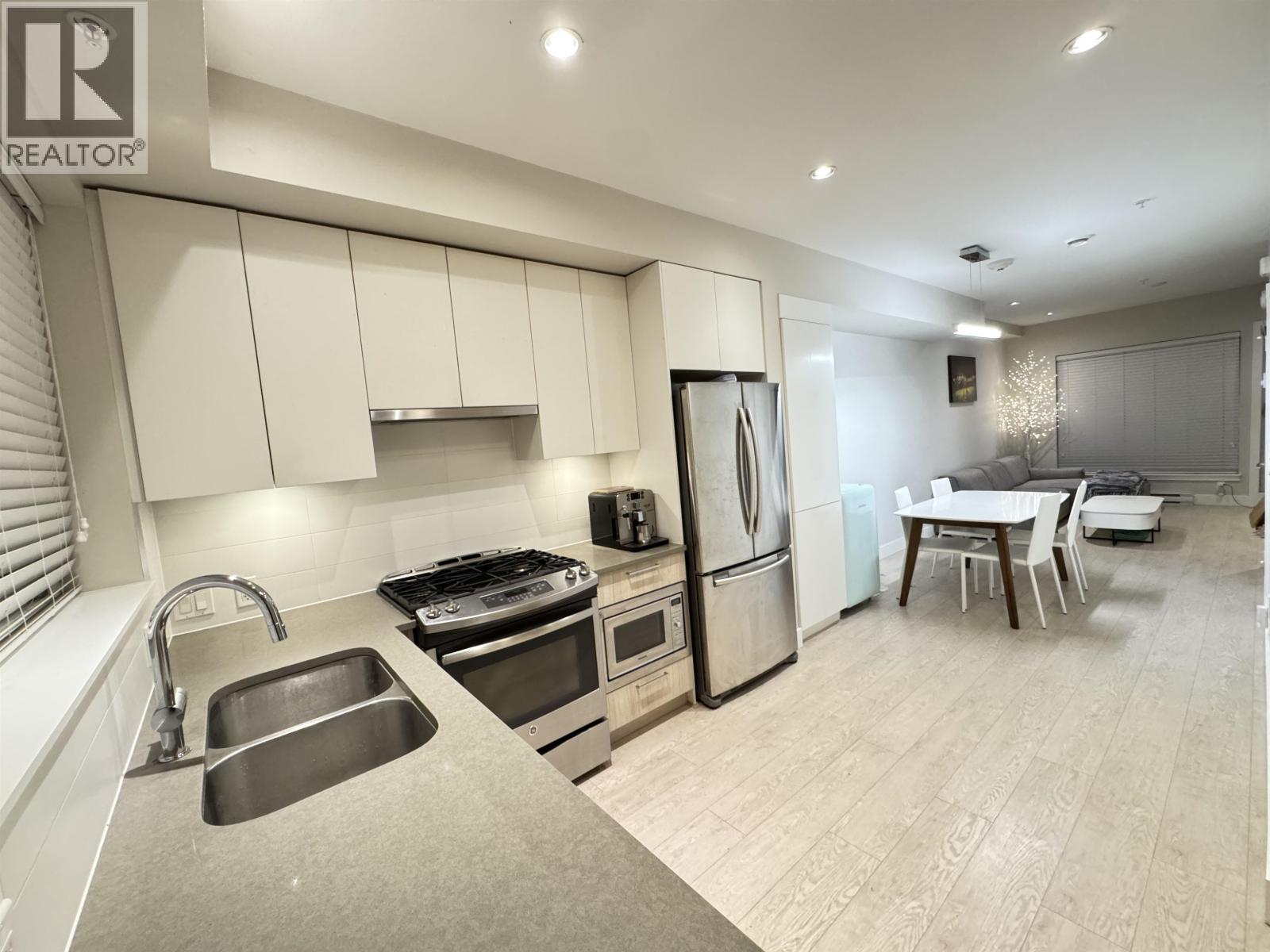 7 5122 Canada Way, Burnaby, British Columbia  V5E 0C3 - Photo 8 - R3096303