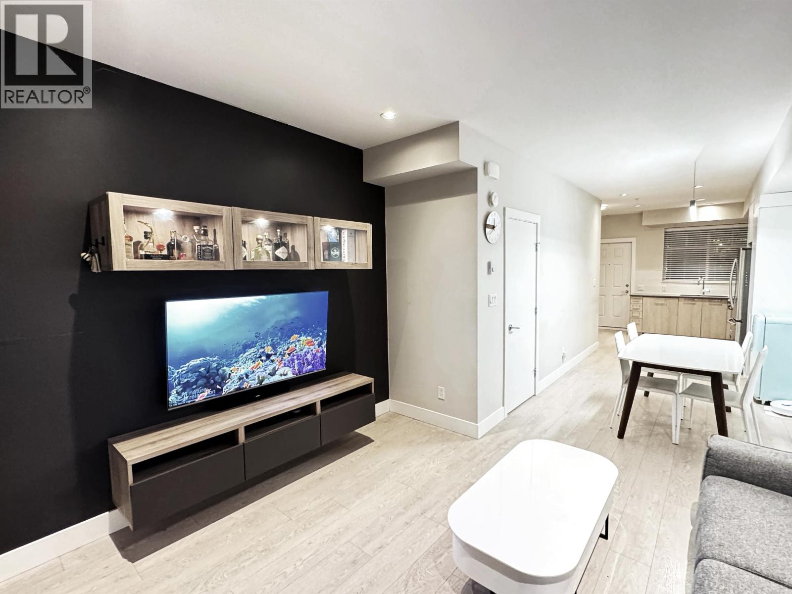 7 5122 Canada Way, Burnaby, British Columbia  V5E 0C3 - Photo 4 - R3096303