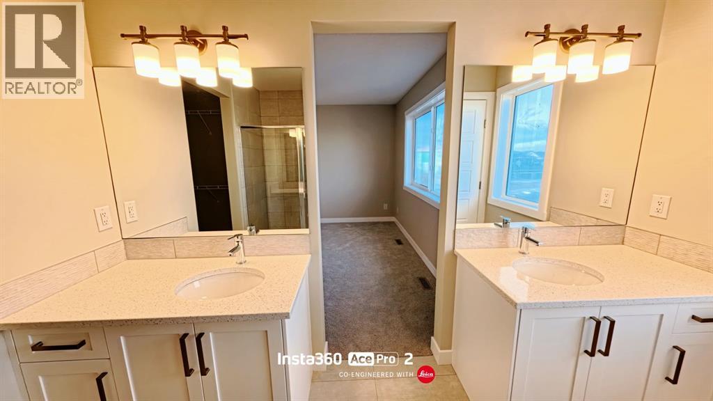 91 Waterford Mews, Chestermere, Alberta  T1X 3B7 - Photo 19 - A2275169