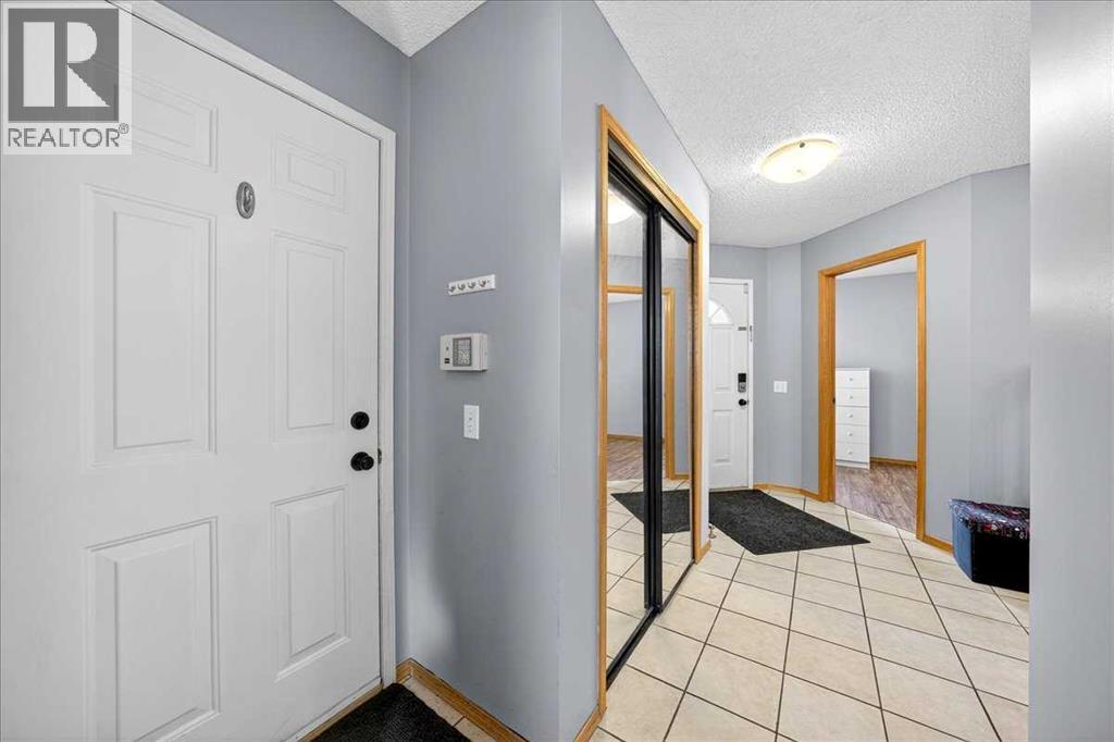 64 Macewan Park Rise Nw, Calgary, Alberta  T3K 3Z9 - Photo 7 - A2276136