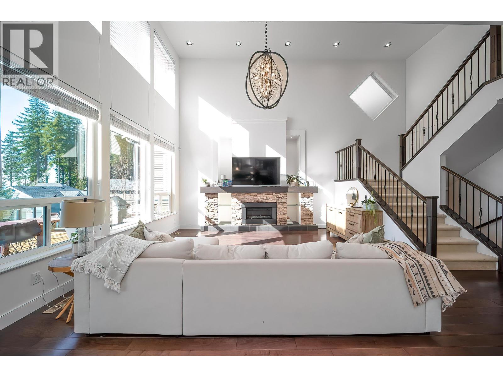 3492 Bishop Place, Coquitlam, British Columbia  V3E 0K2 - Photo 9 - R3096439