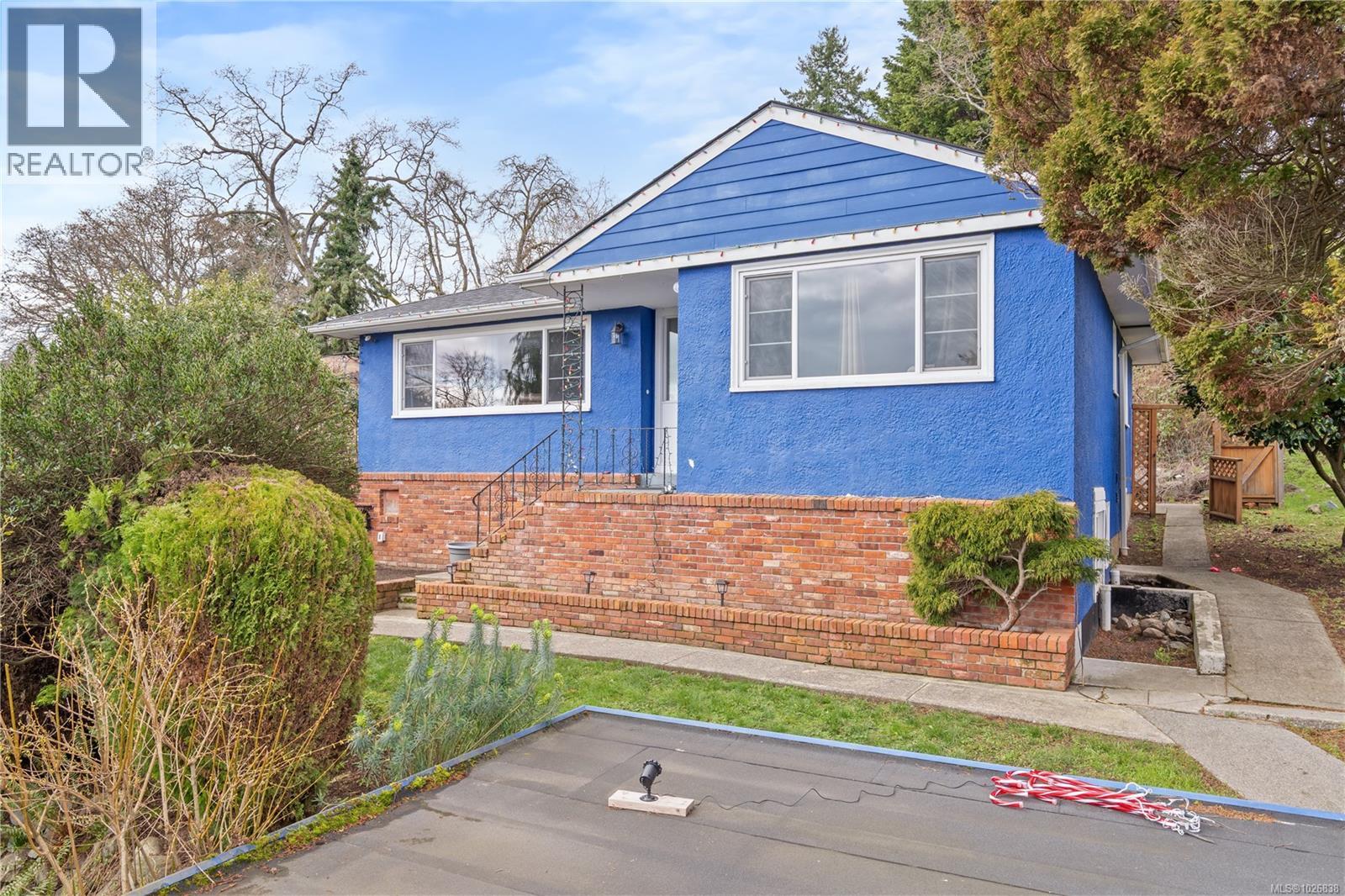 3560 Cedar Hill Rd, Saanich, British Columbia