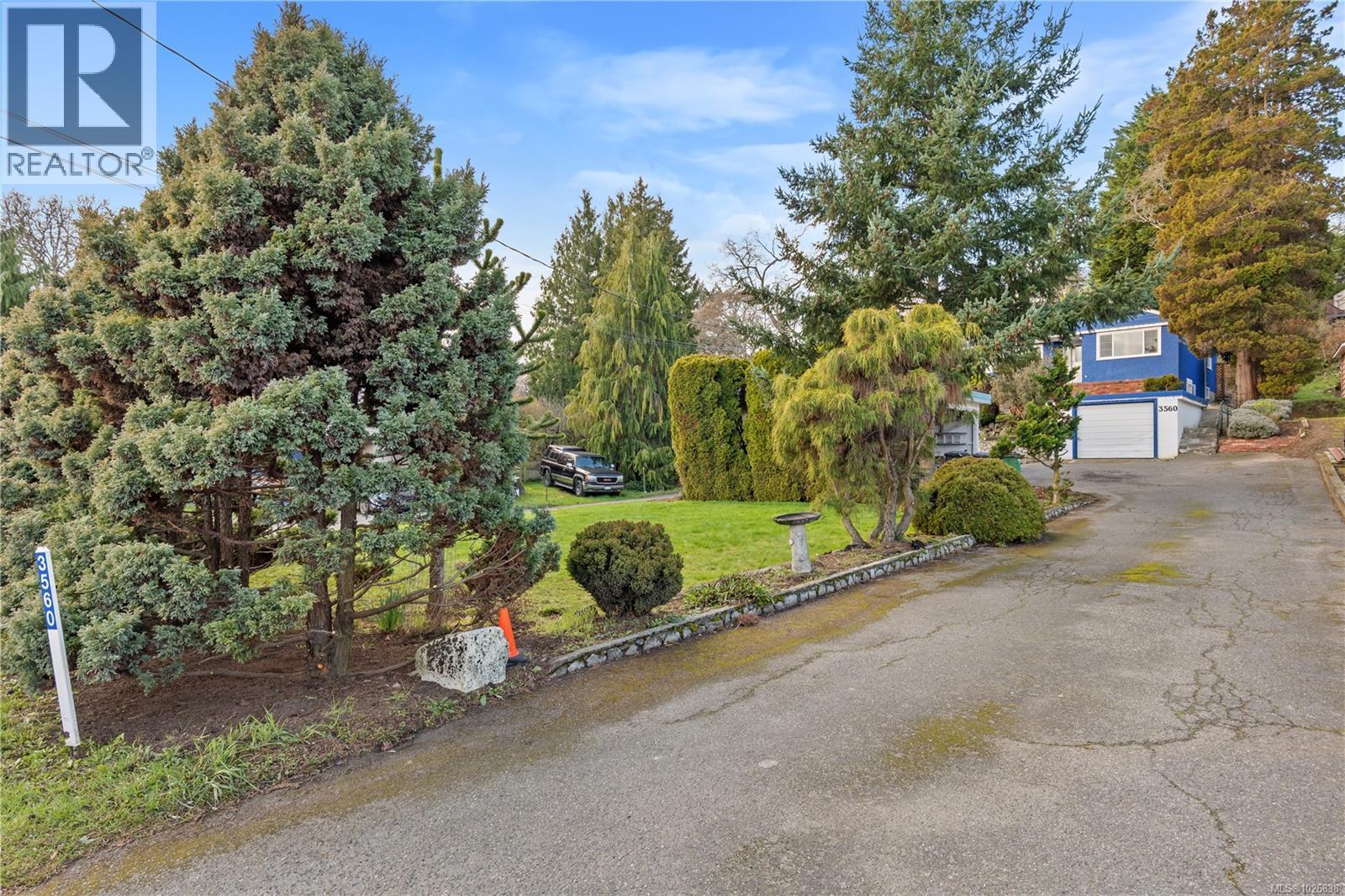 3560 Cedar Hill Rd, Saanich, British Columbia  V8P 3Z1 - Photo 5 - 1026838