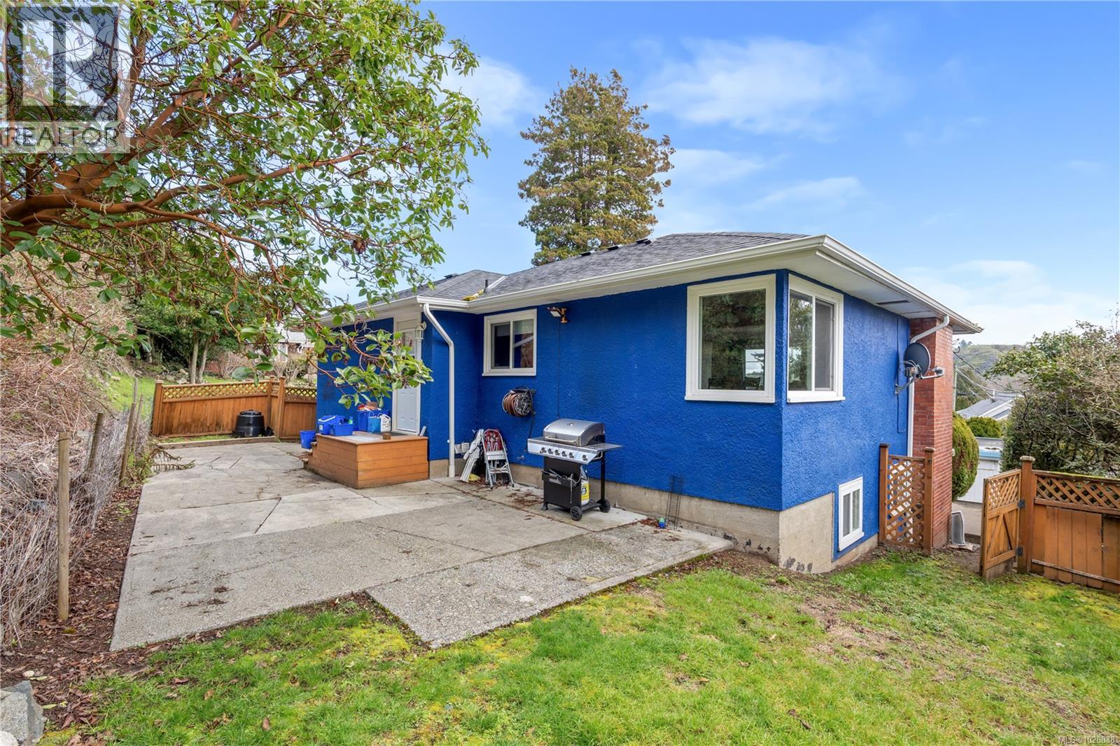 3560 Cedar Hill Rd, Saanich, British Columbia  V8P 3Z1 - Photo 34 - 1026838