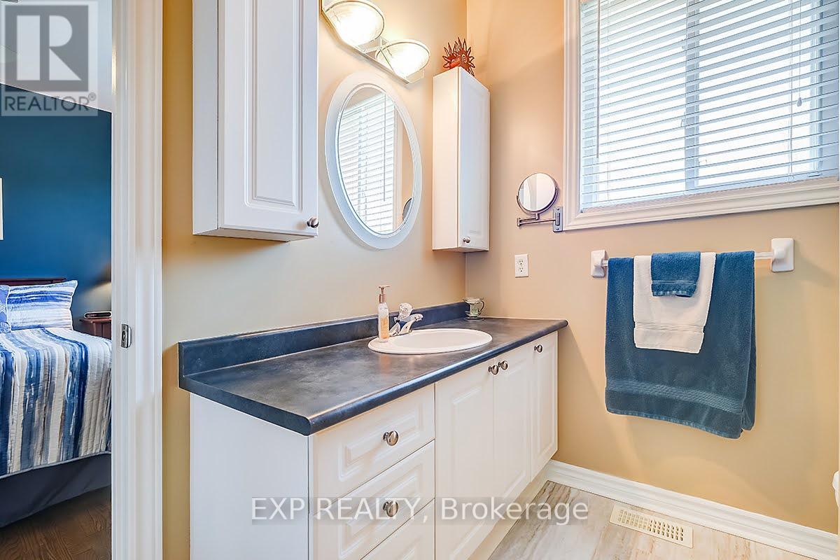 21 Kettlewell Way S, Ottawa, Ontario  K2W 1G3 - Photo 10 - X12847162